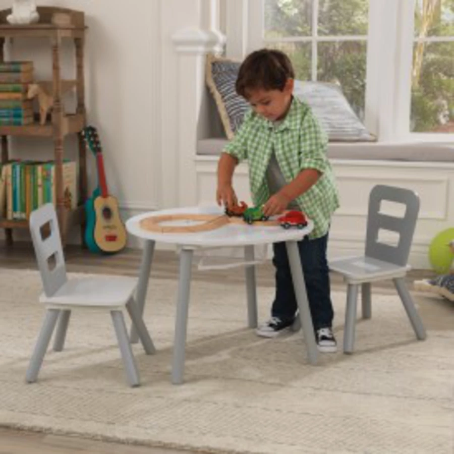 KidKraft® Runder Aufbewahrungstisch mit zwei Stühlen weiß  grau
