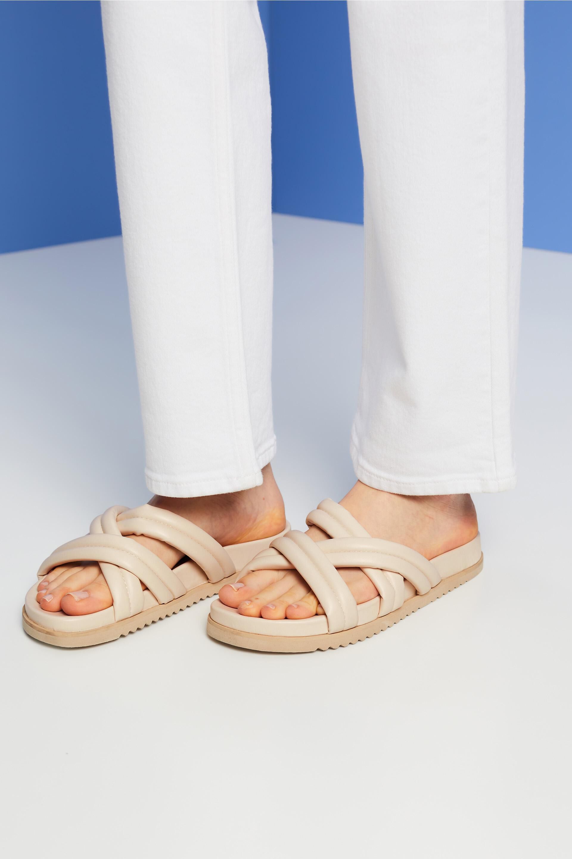 Sandales à enfiler en cuir vegan à brides croisées