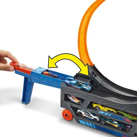 Hot Wheels Stunt N Go Transporter & Trackset