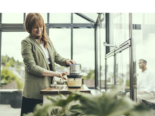 Severin Cordless Multihakker 200 watt Stål/Sort
