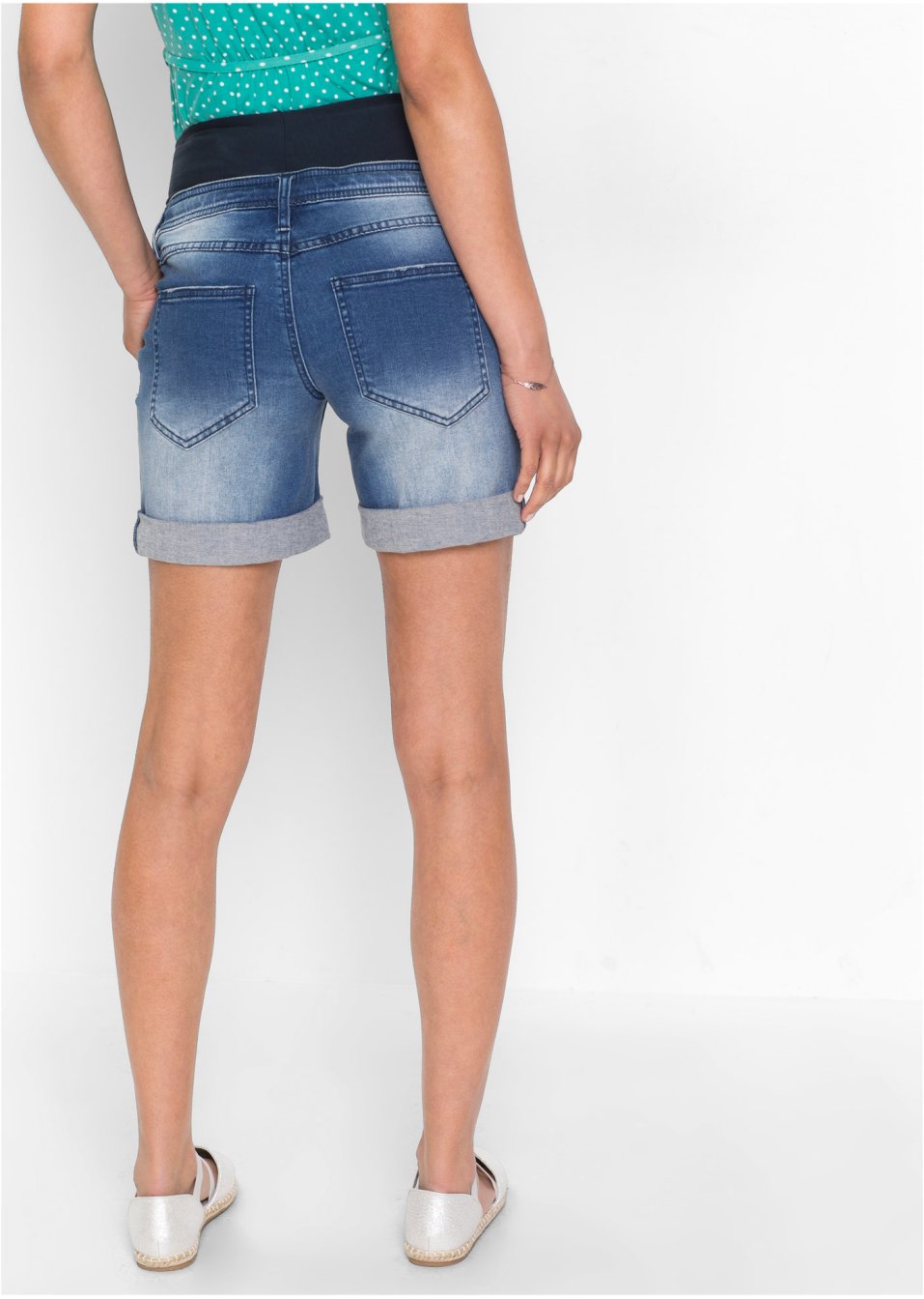 Short en jean de grossesse avec cordon