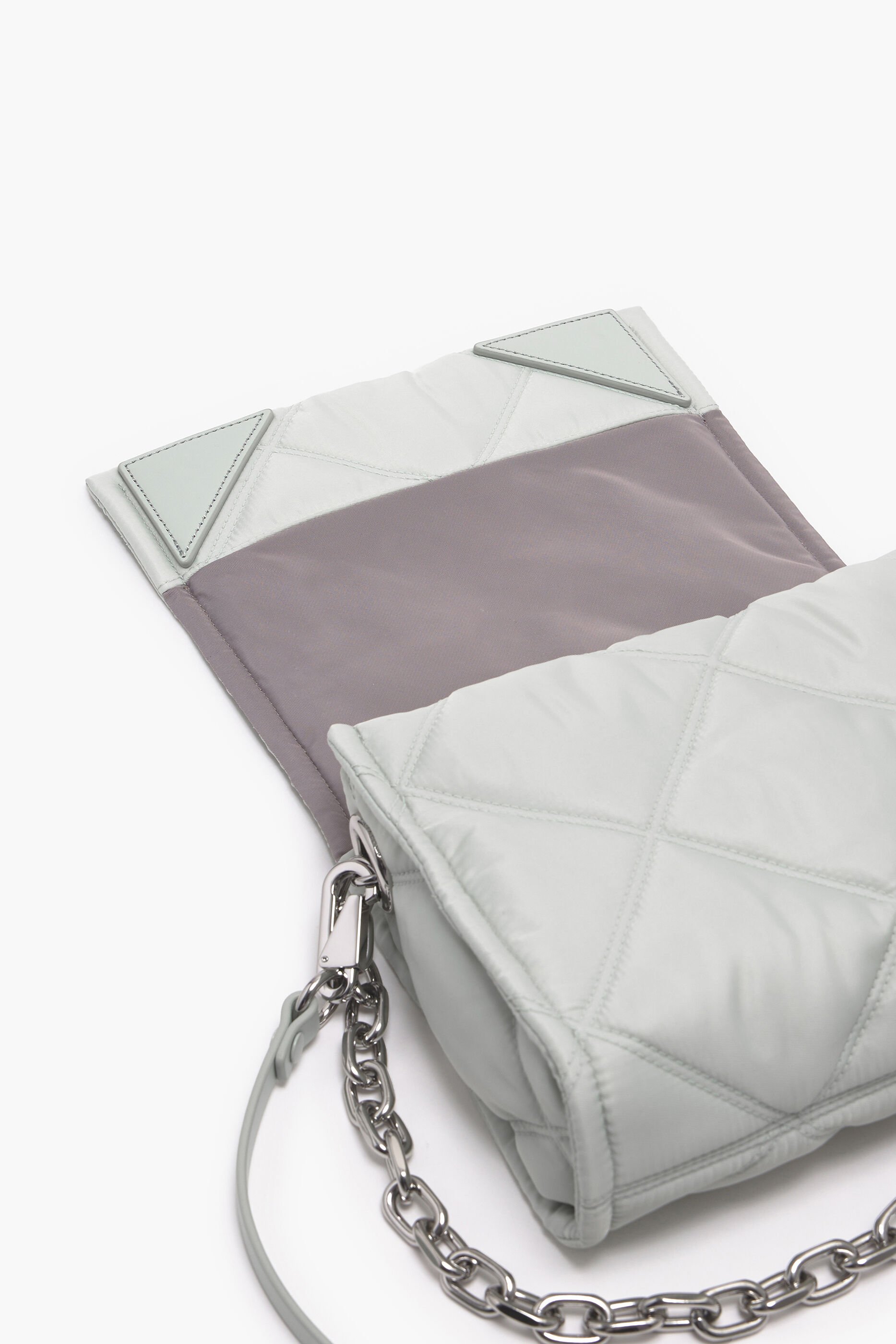 Bolsa de ombro tamanho M em nylon, cor sal marinho