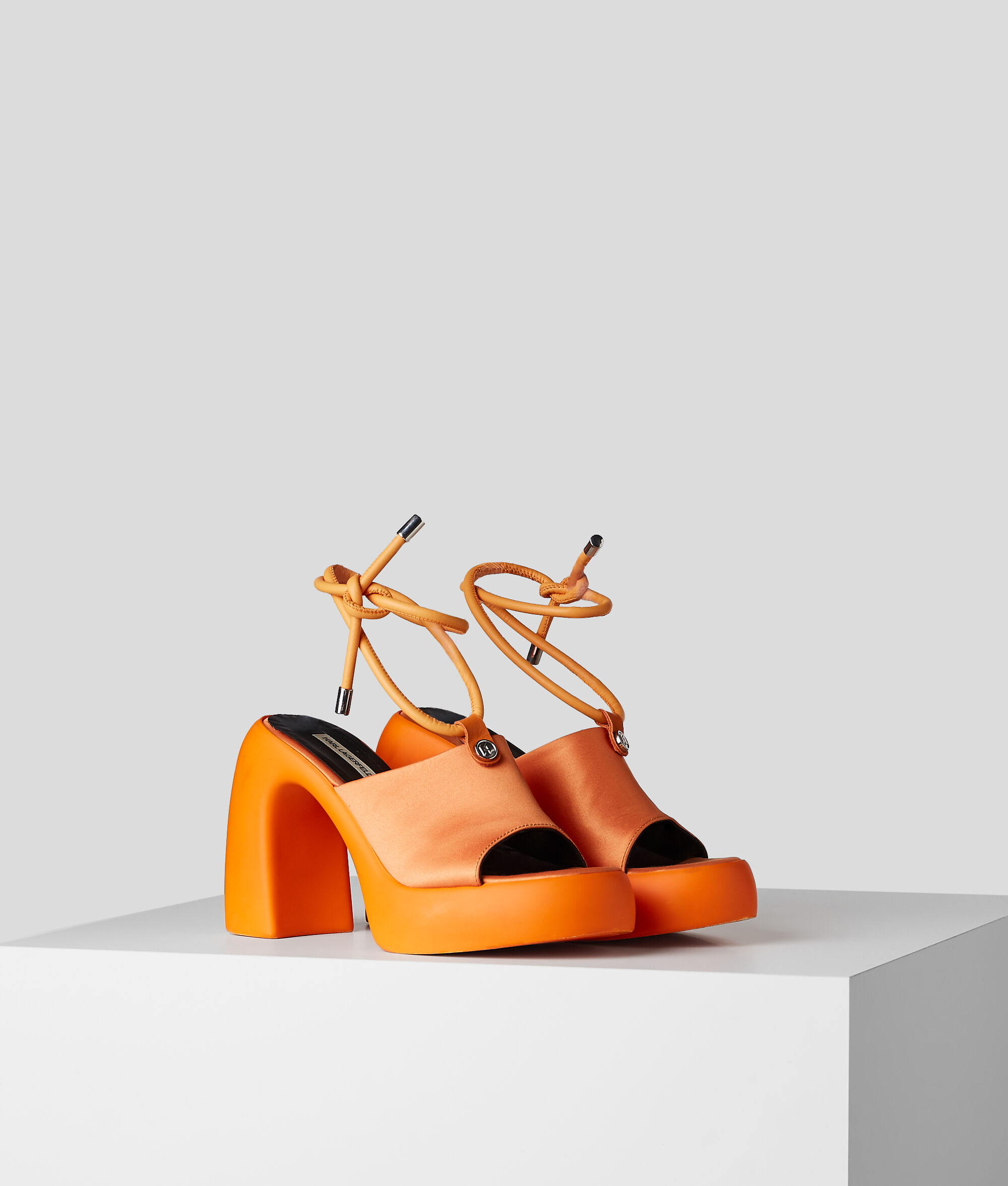 Mules à brides montantes Astragon