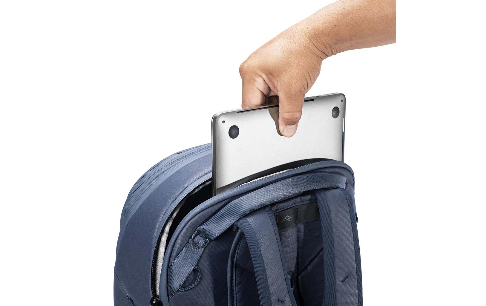 Fotorucksack Travel 30L Midnight<br>Robuster Tagesrucksack für kürzere Reisen und den Alltag