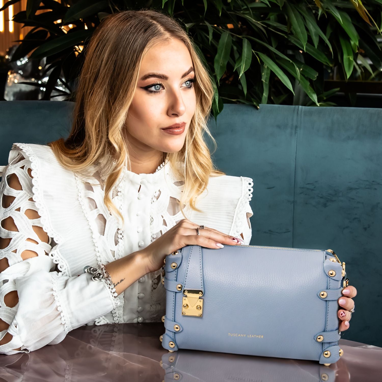 TL142422 – Praline – Soft leren duffle bag