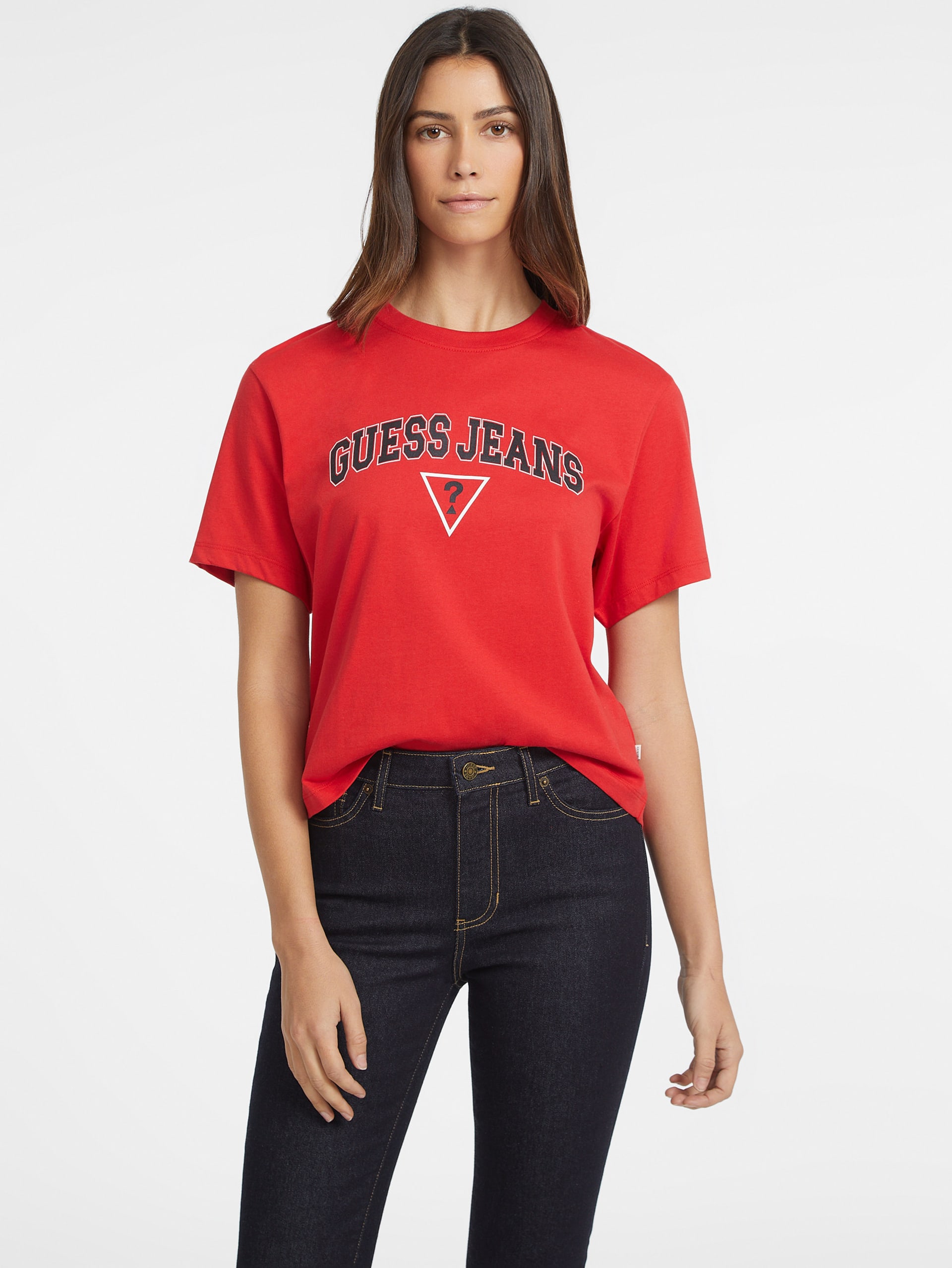 Camiseta com logo quadrado