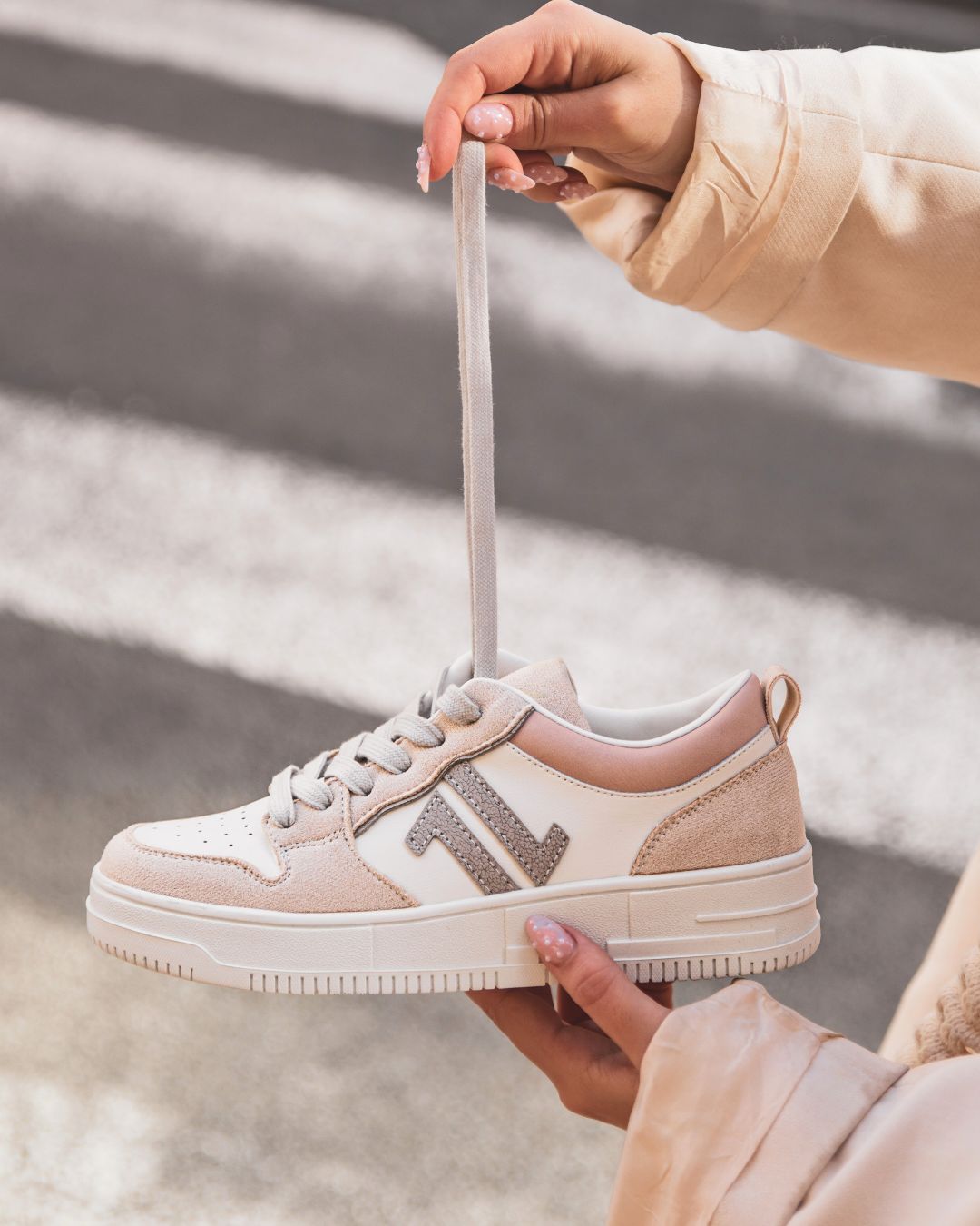 Basket femme beige à lacets - CL75 BEIGE