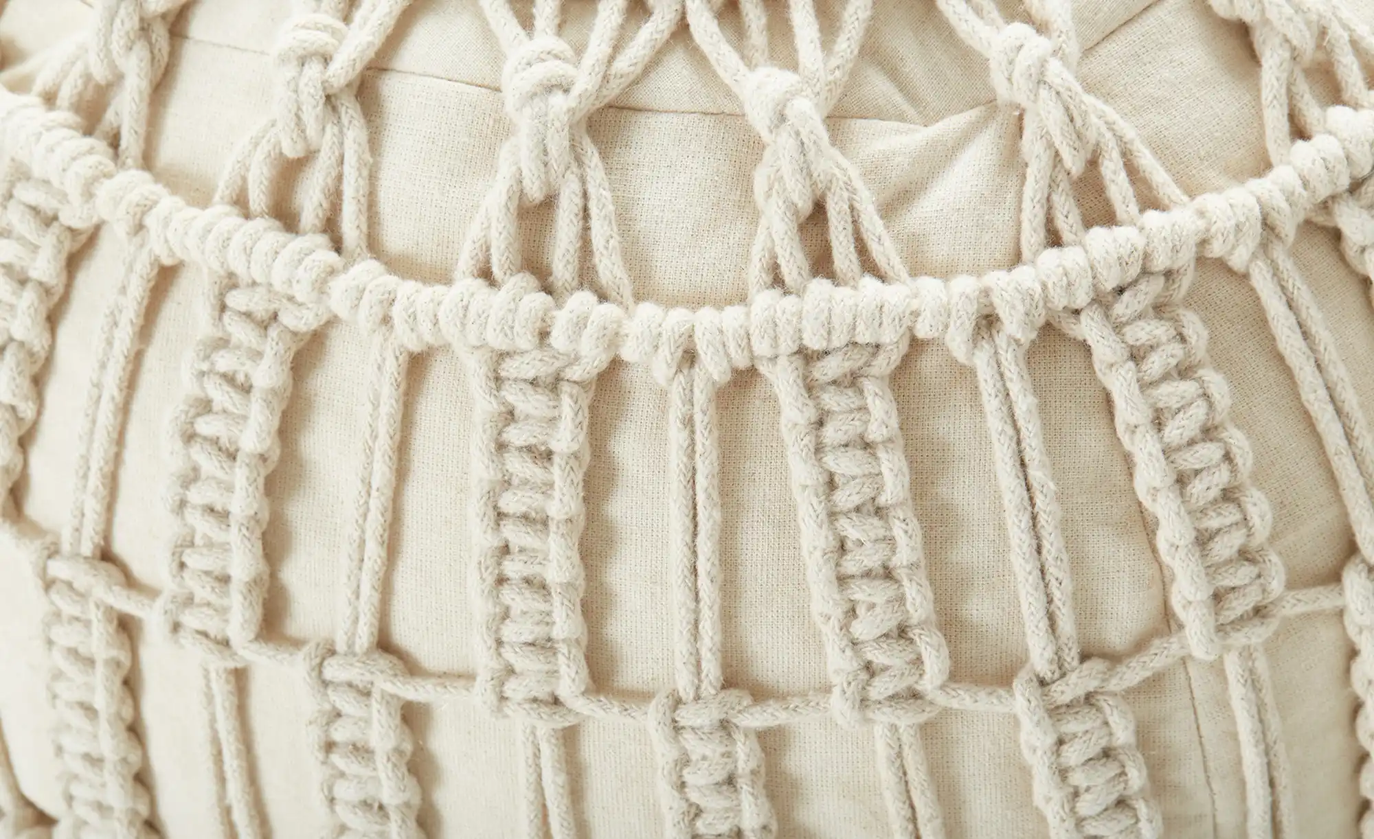 HOME STORY Pouf Macrameoptik