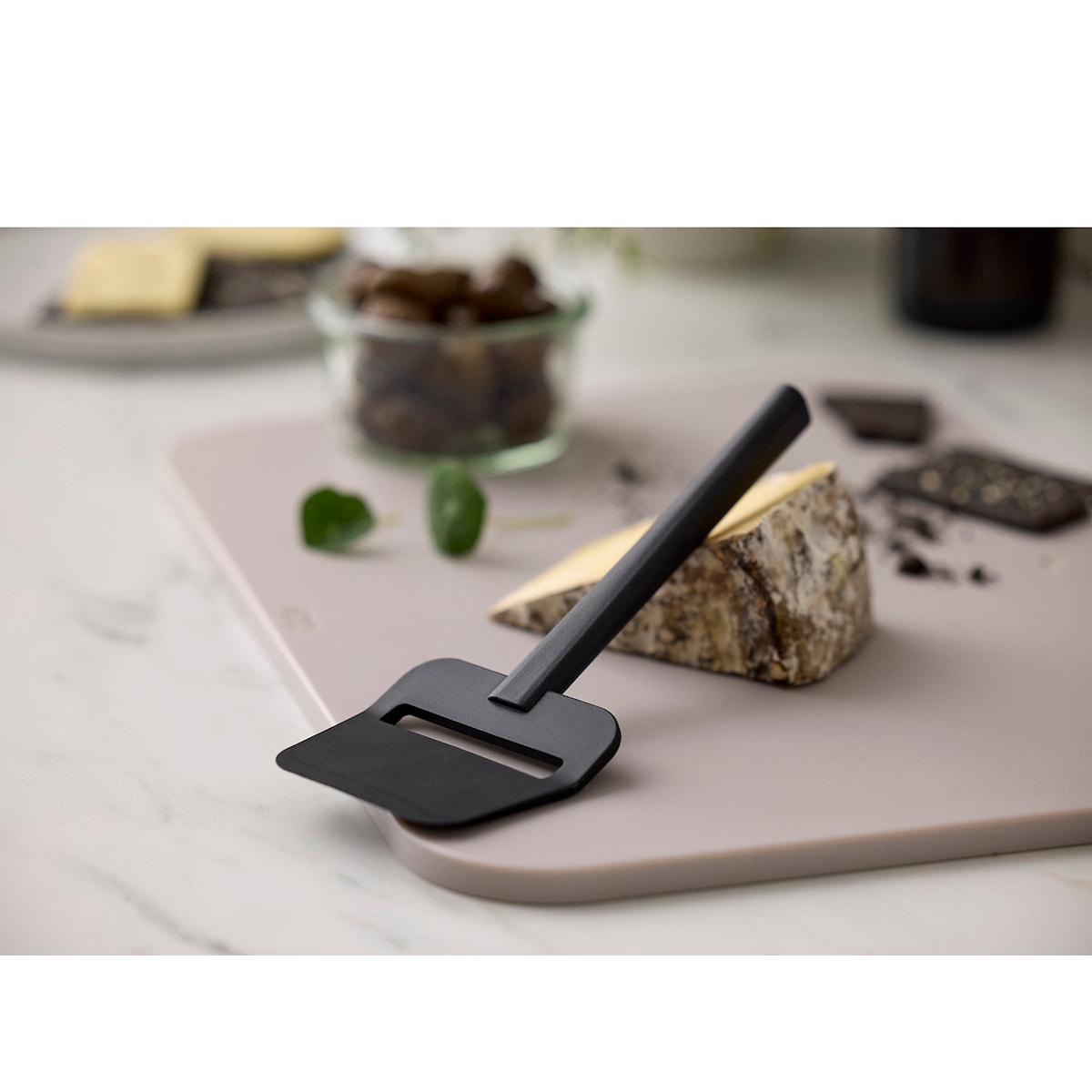 Rosti Emma Cheese plane 19 cm Black