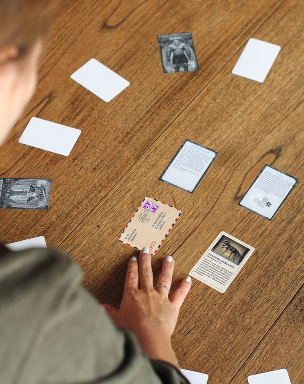Escape-Kartenspiel VERBORGEN IM MUSEUM 84-teilig