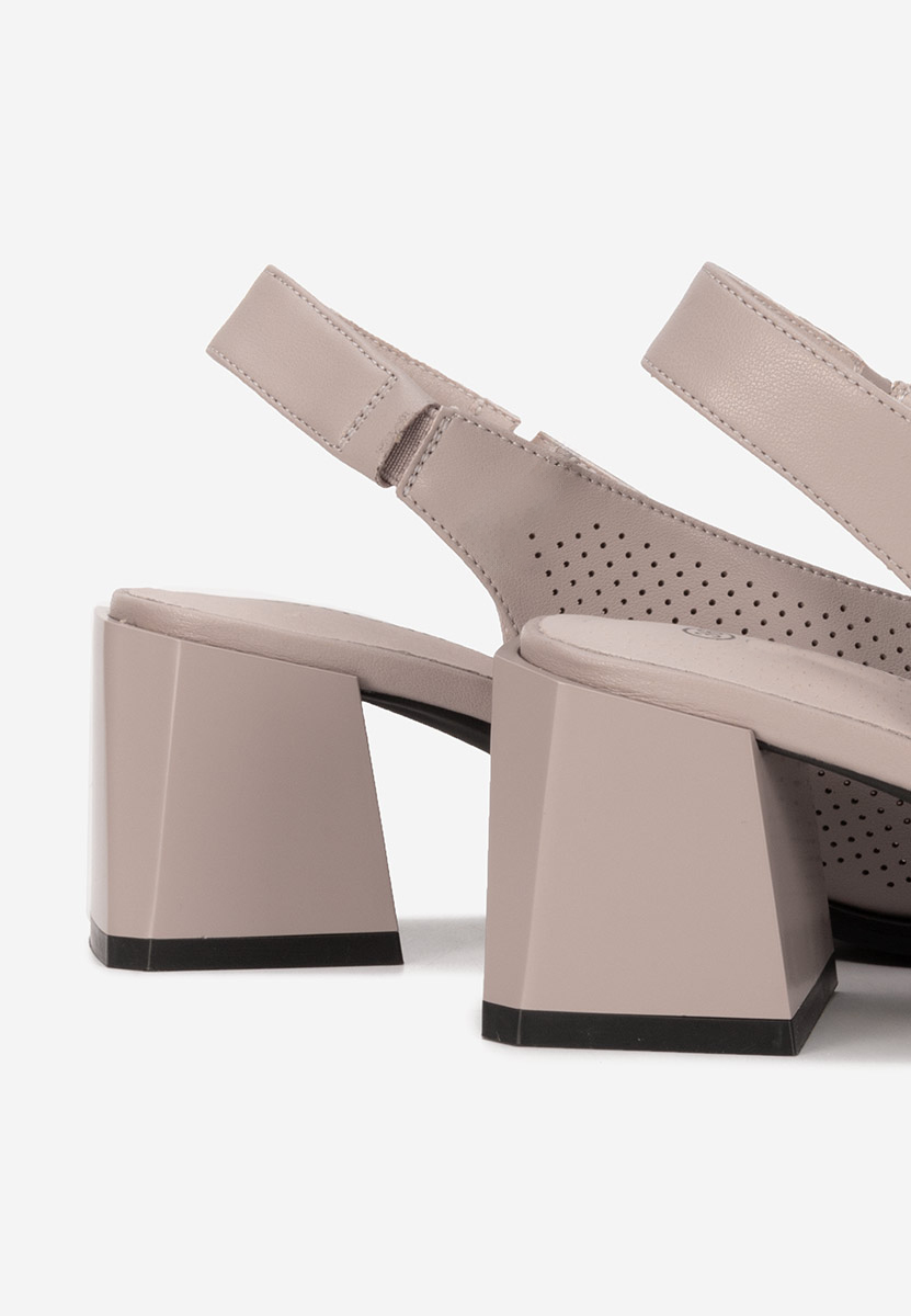 Sandales à talon épais beige Heliena