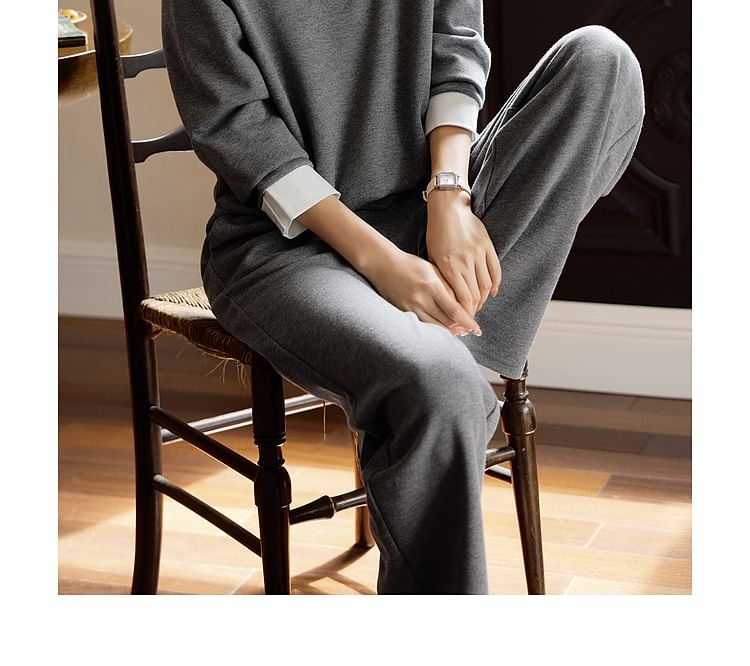 Kwuartz - Set: Notch Neck Mock Two Piece Pullover + Plain Straight Leg Sweatpants