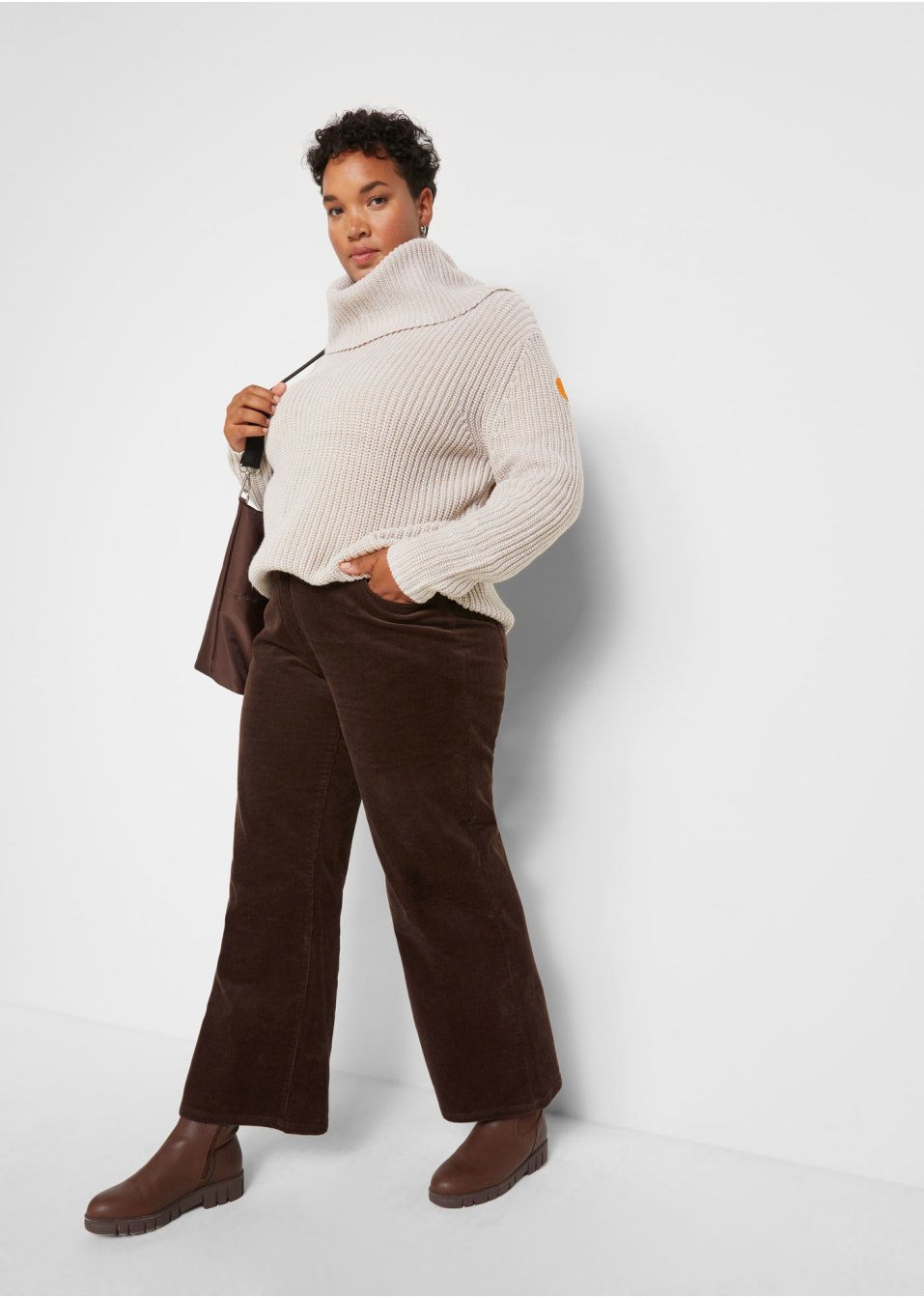 Pull en grosse maille avec col large