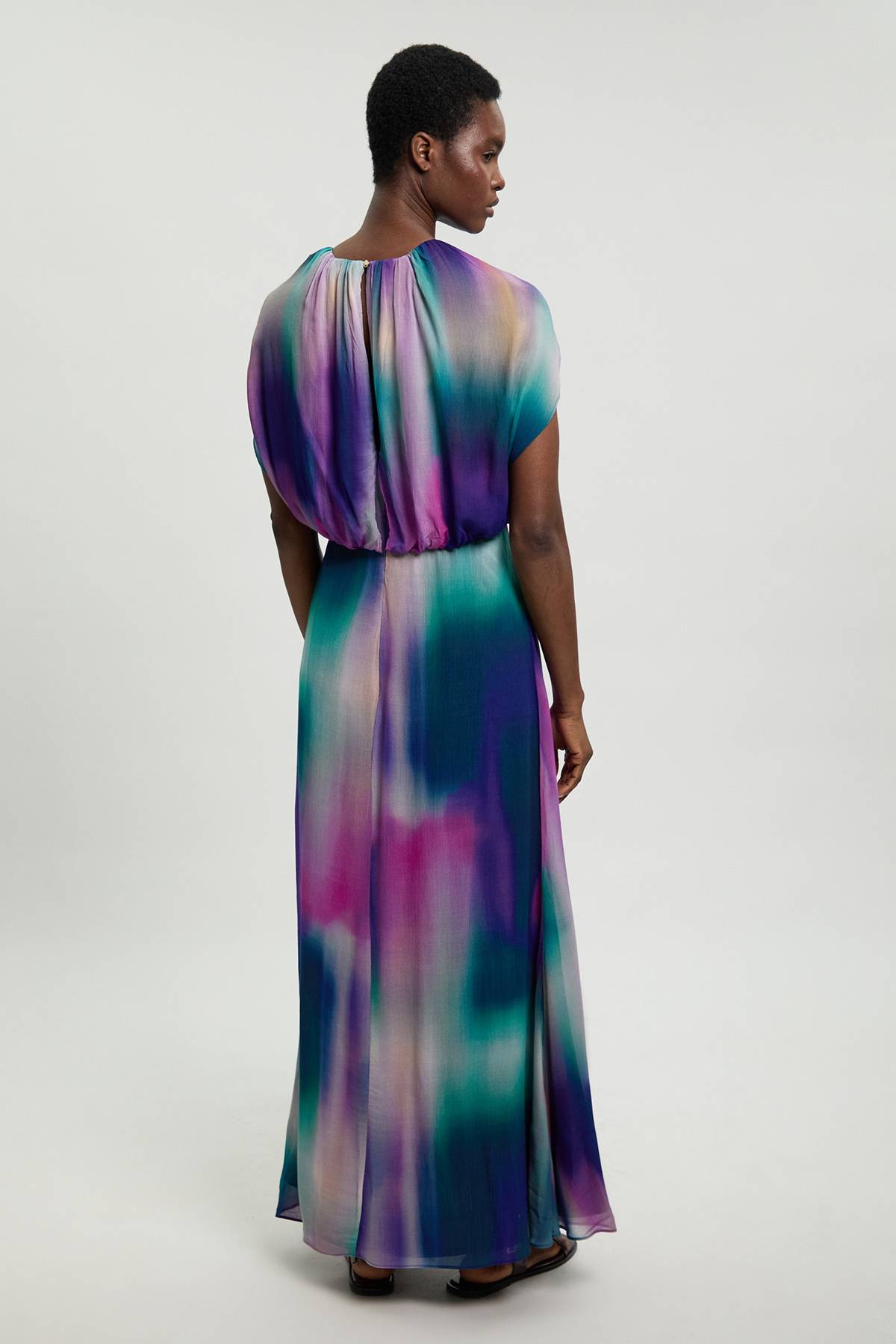 KarenMillen Robe Maxi En Georgette Crêpée À Imprimé Flou Et Cape