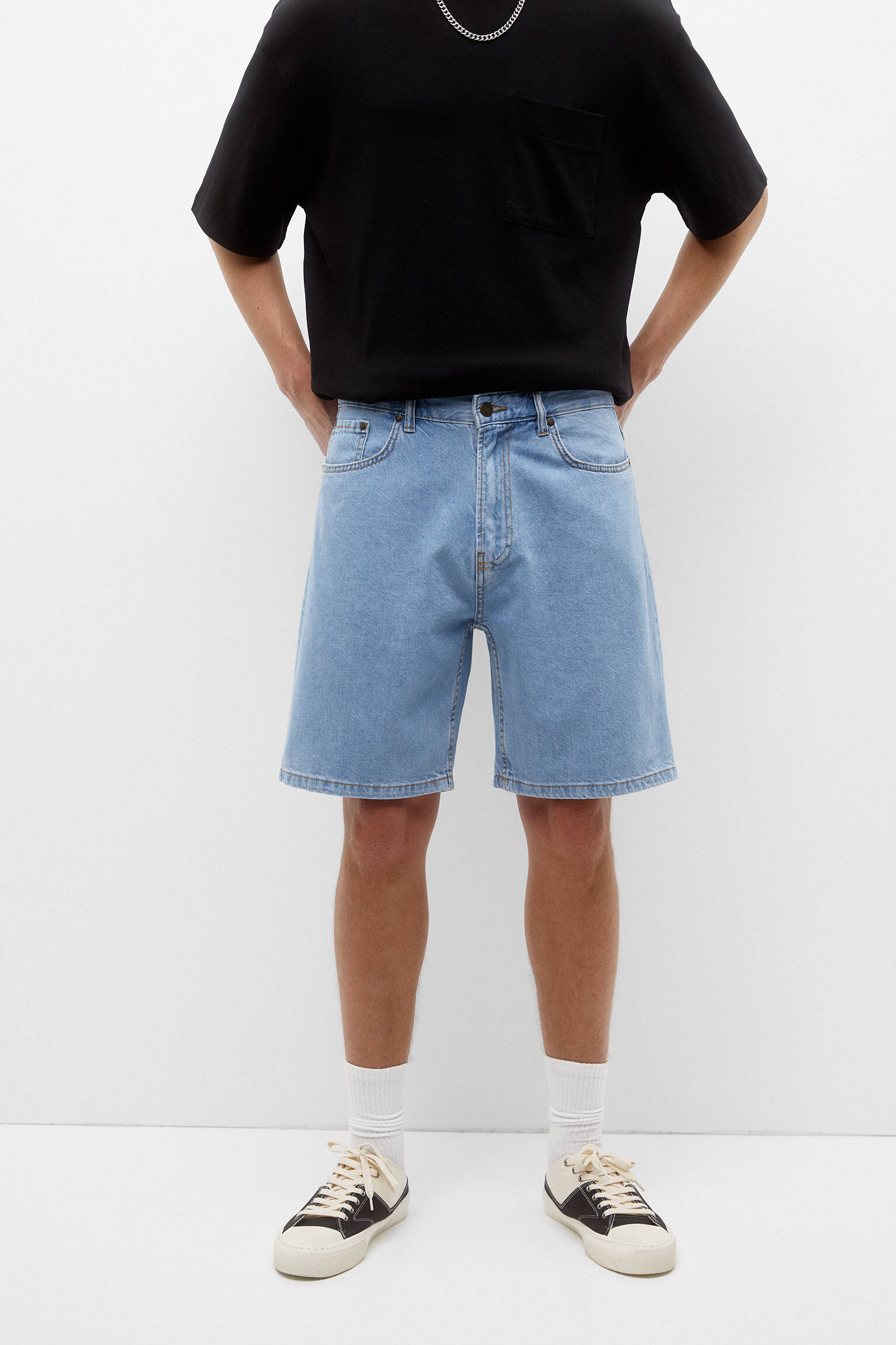 Bermuda jeans básica de corte folgado - Azul claro