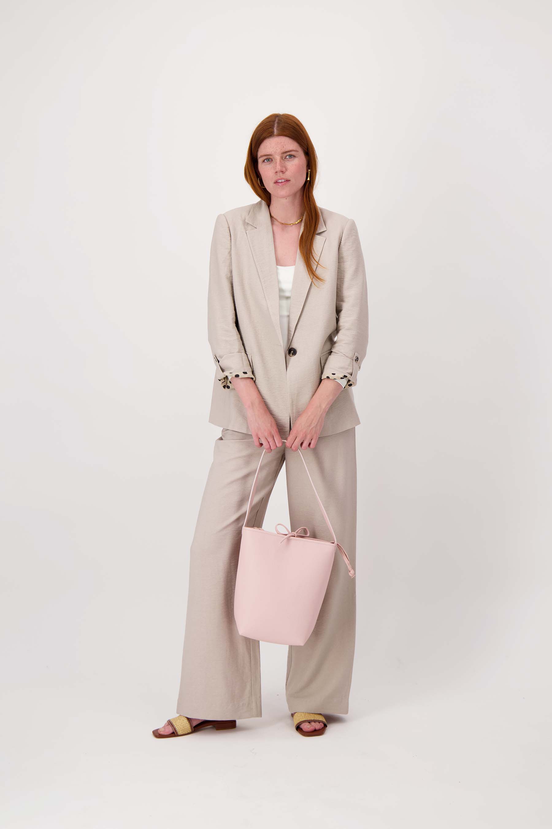 bucket bag