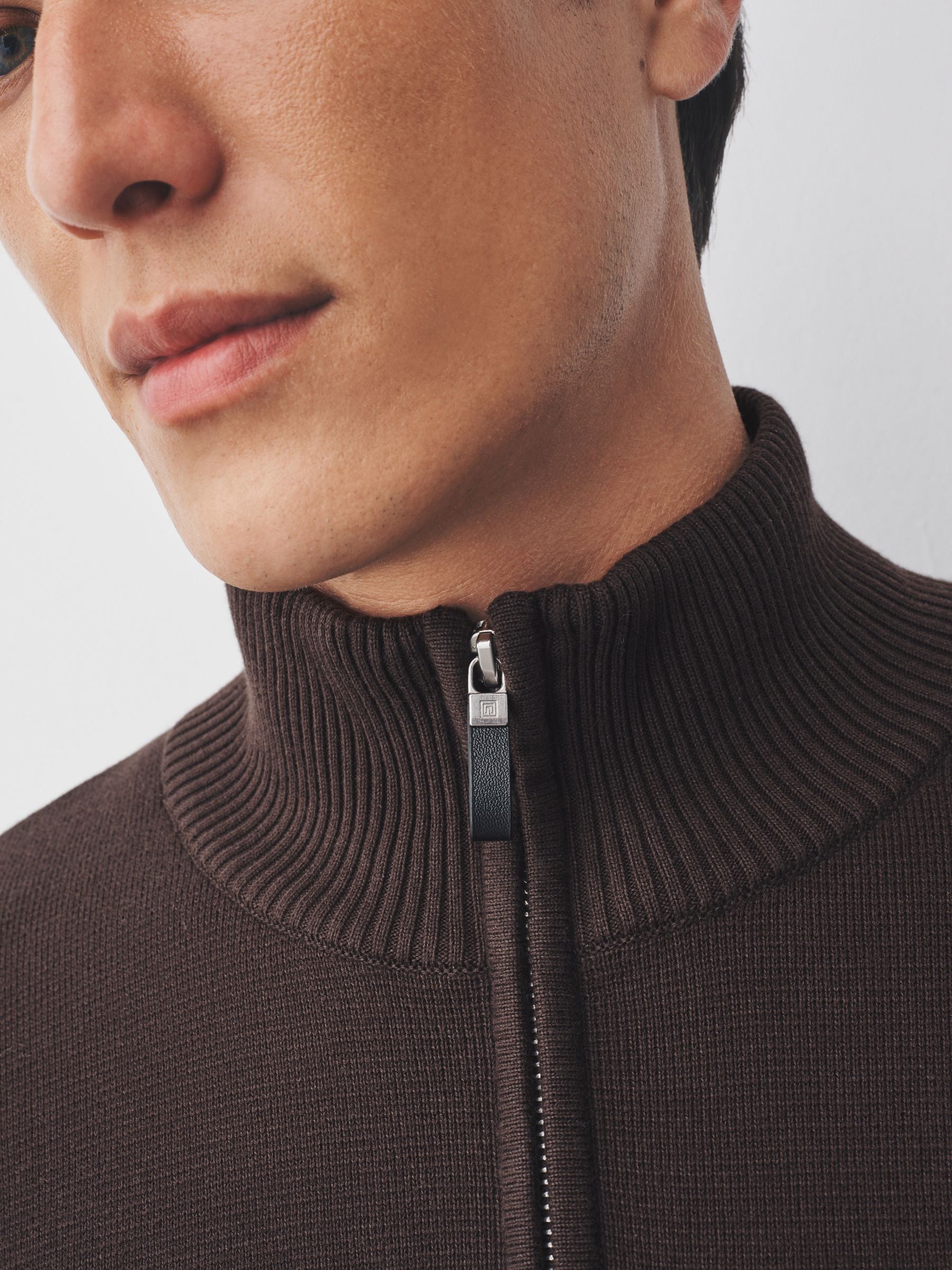 Bruin - Effen - Regular fit 100% katoenen premium trui met korte rits