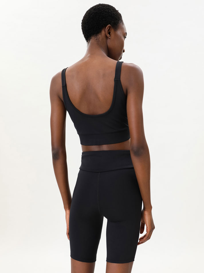 Conjunto com 2 tops esportivos - Preto