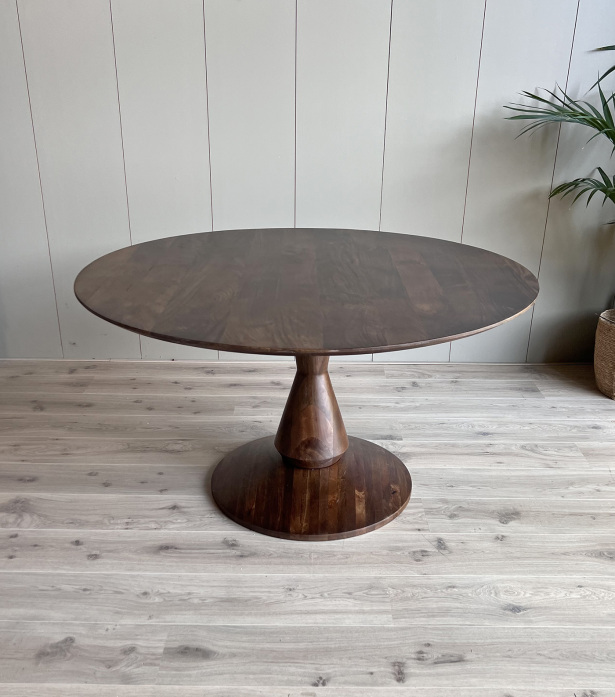 Eetkamertafel Mango Rond Walnoot 140cm
