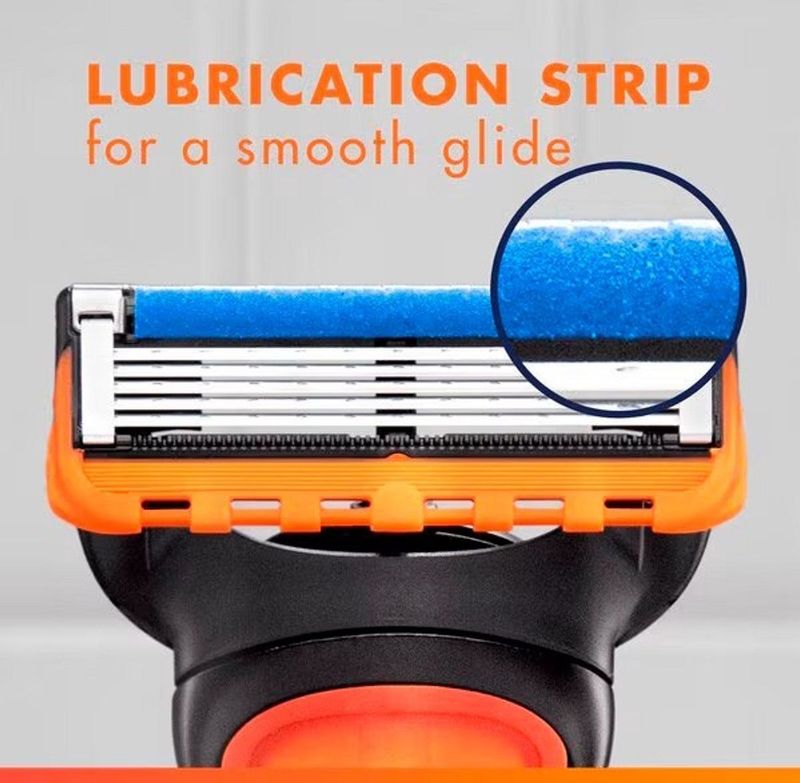 Gillette Fusion 5 - scheerapparaat + 3 navulmesjes