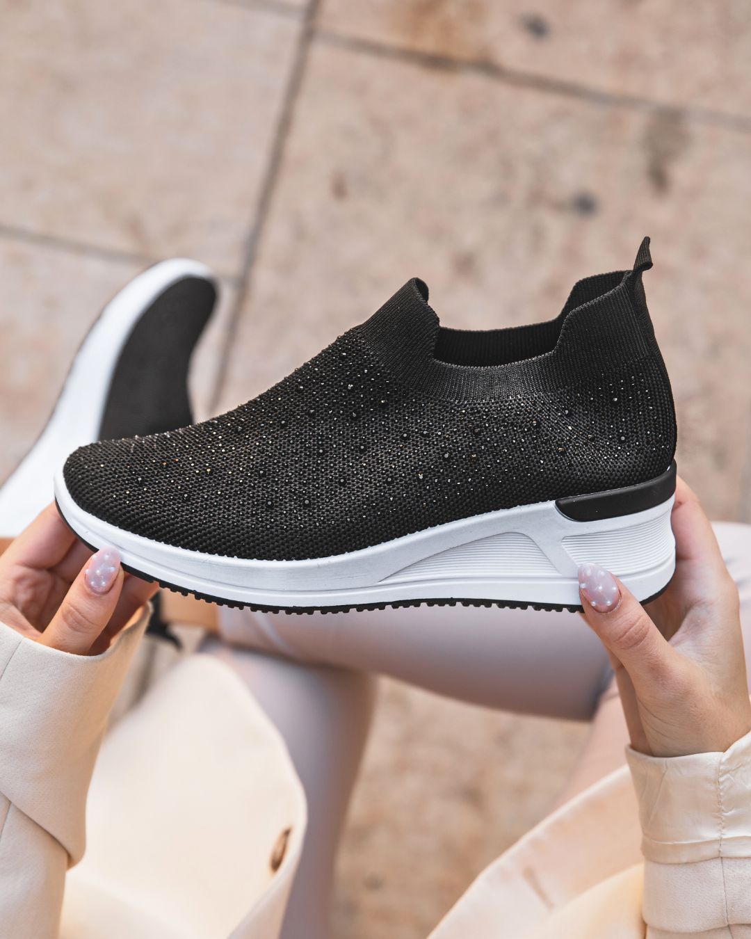 Basket femme en toile noire sport - Carlee