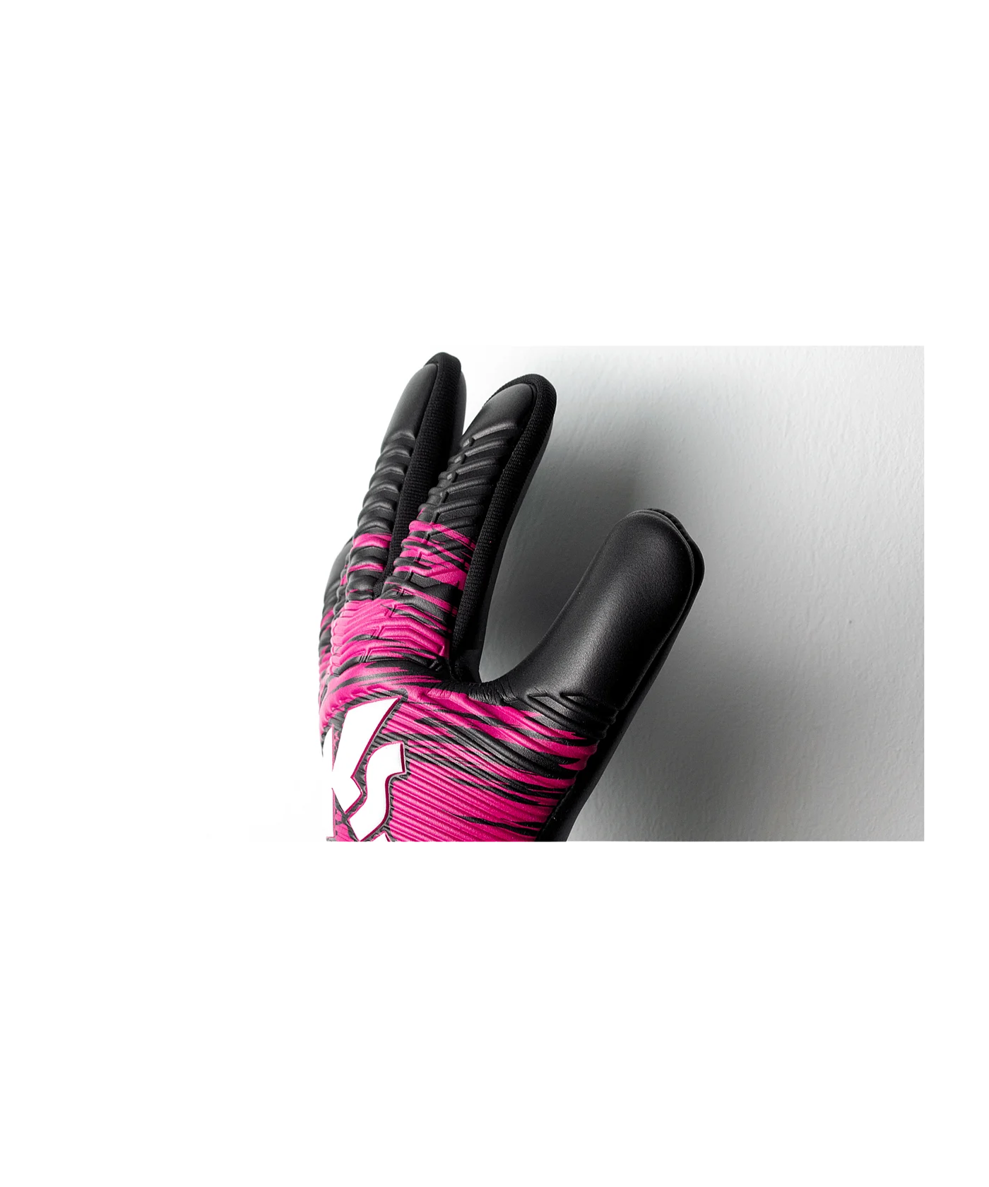 KEEPERsport Varan8 Zone NC Resist Torwarthandschuhe Schwarz F210