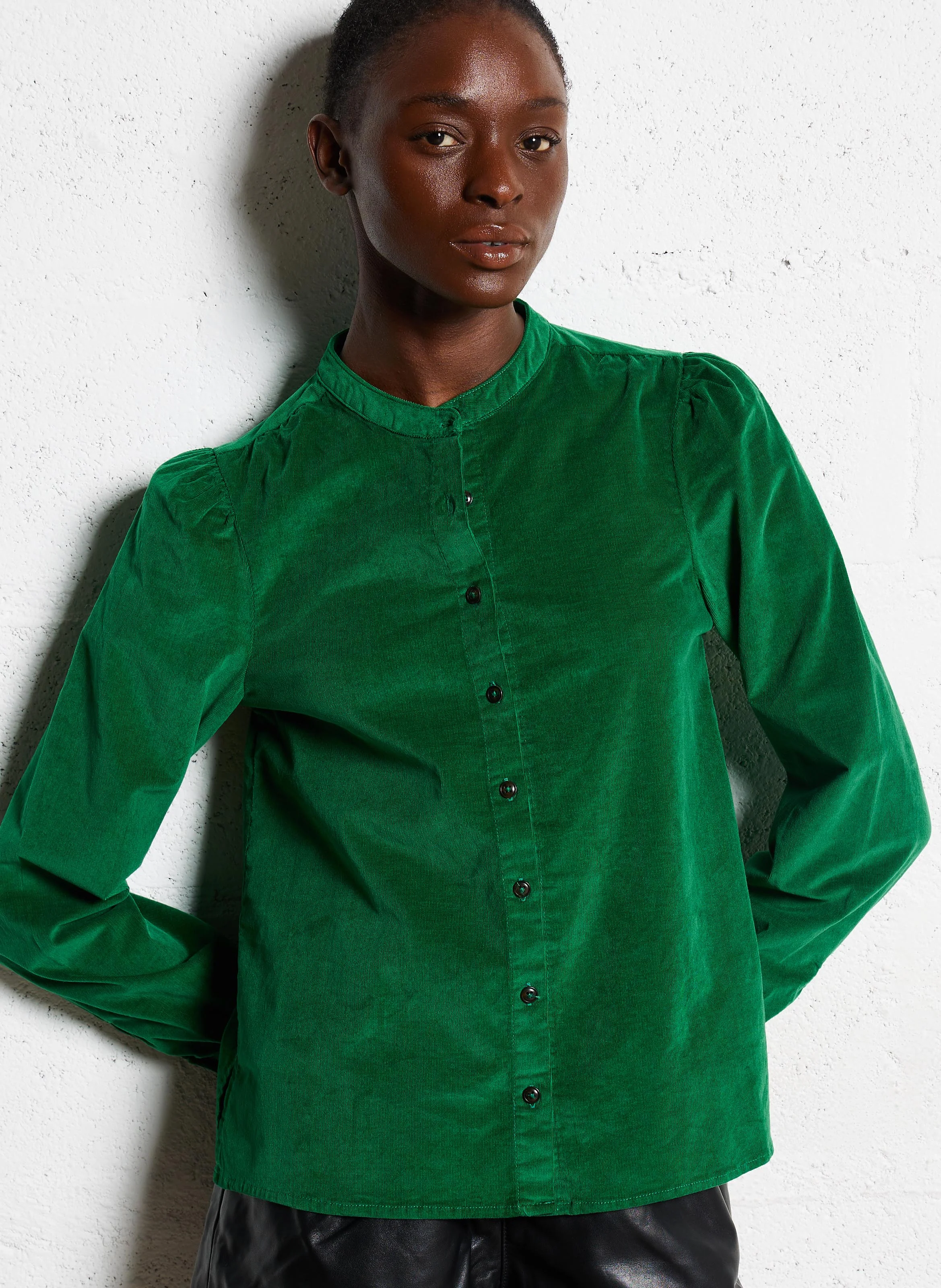 BLONDIE - Chemise col rond droite en coton mélangé | Vert