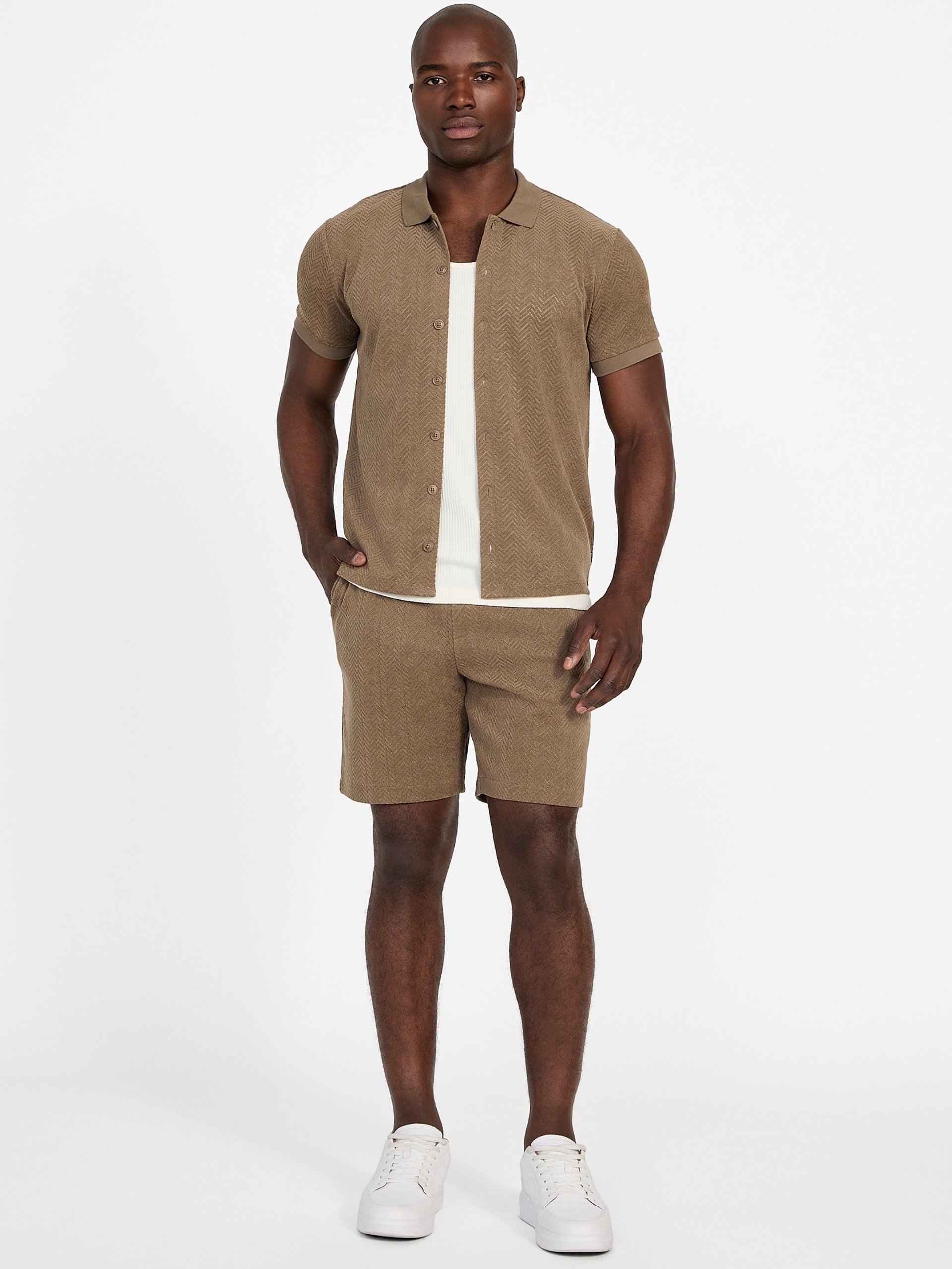 Camisa Eco Calvin com estampa chevron