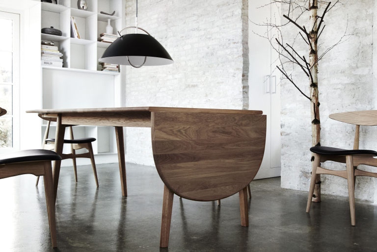 Carl Hansen & Son CH006 uitschuifbare tafel 236x90 gezeept eiken