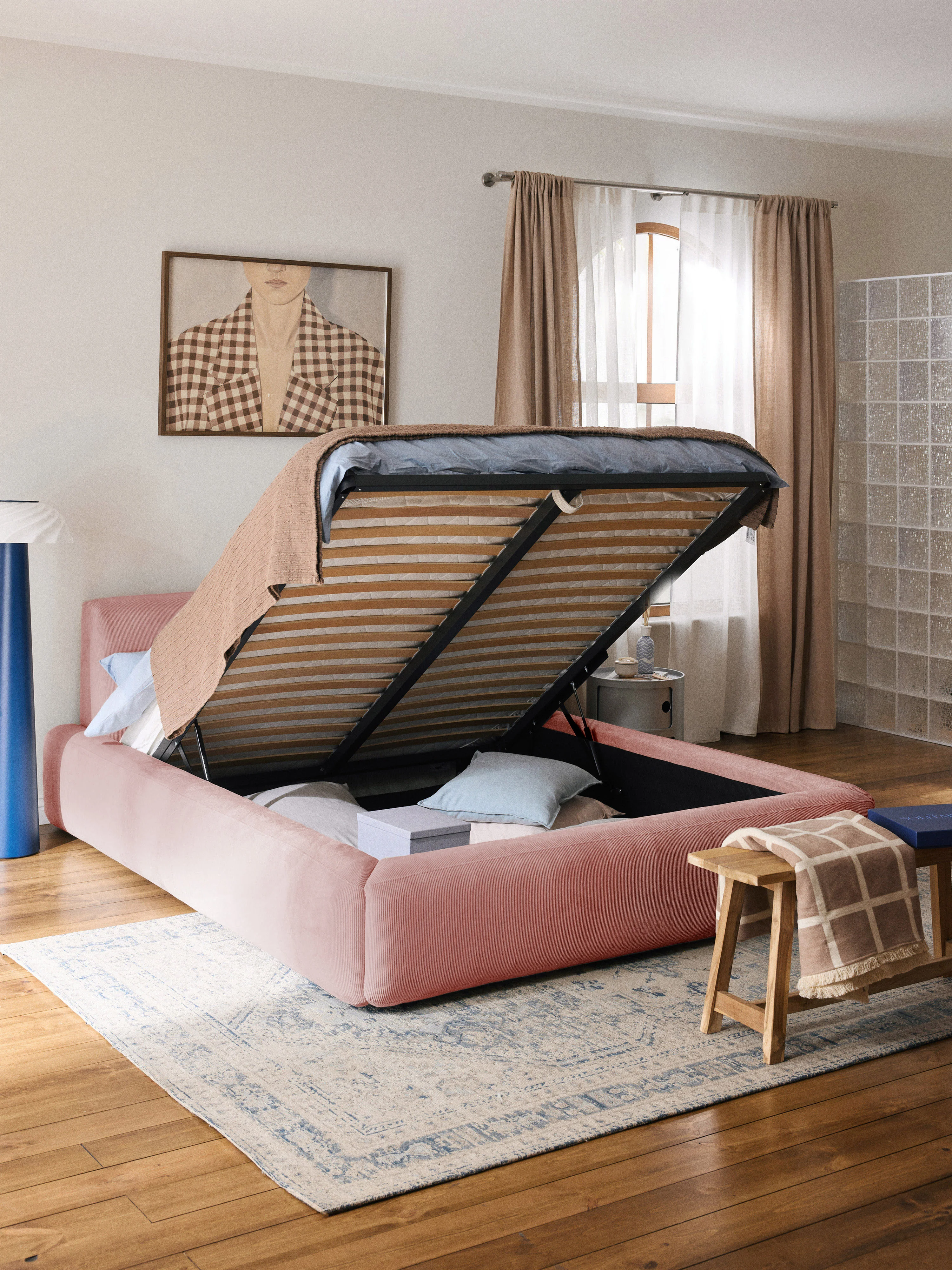 Gestoffeerd bed Melva met opbergruimte