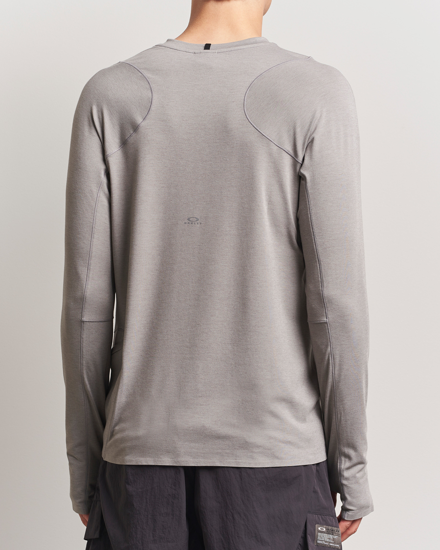 Oakley Latitude Flight Shell T-Shirt Cement