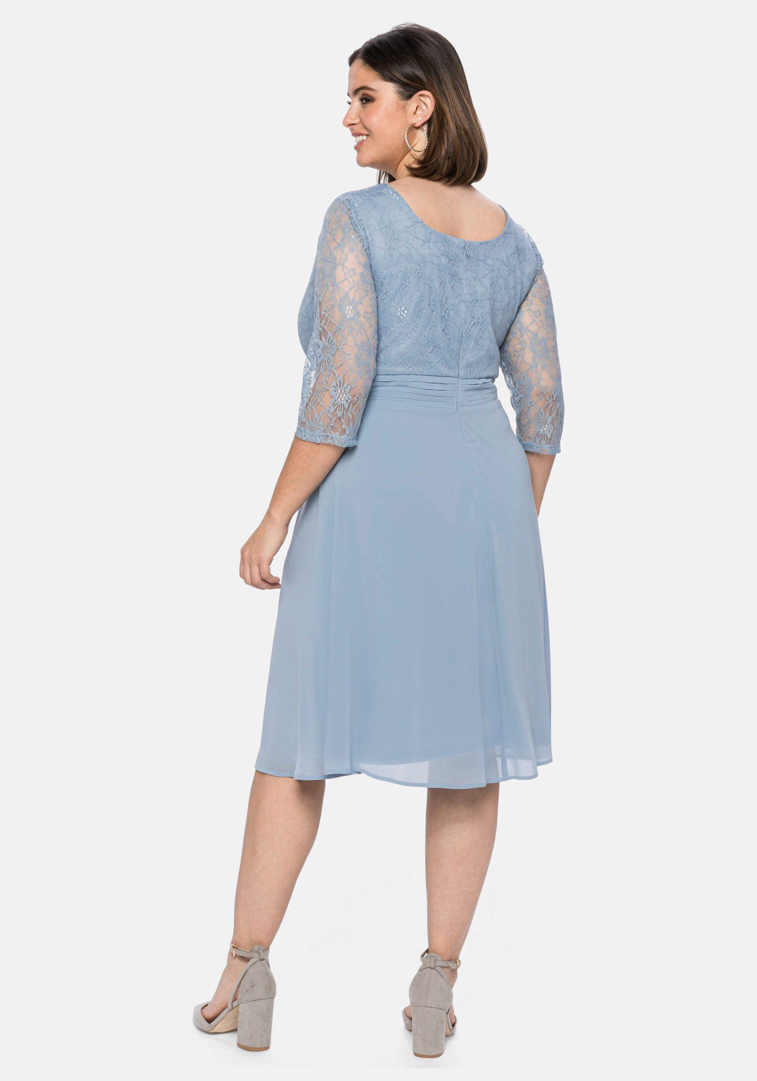 Cocktailkleid mit floraler Spitze