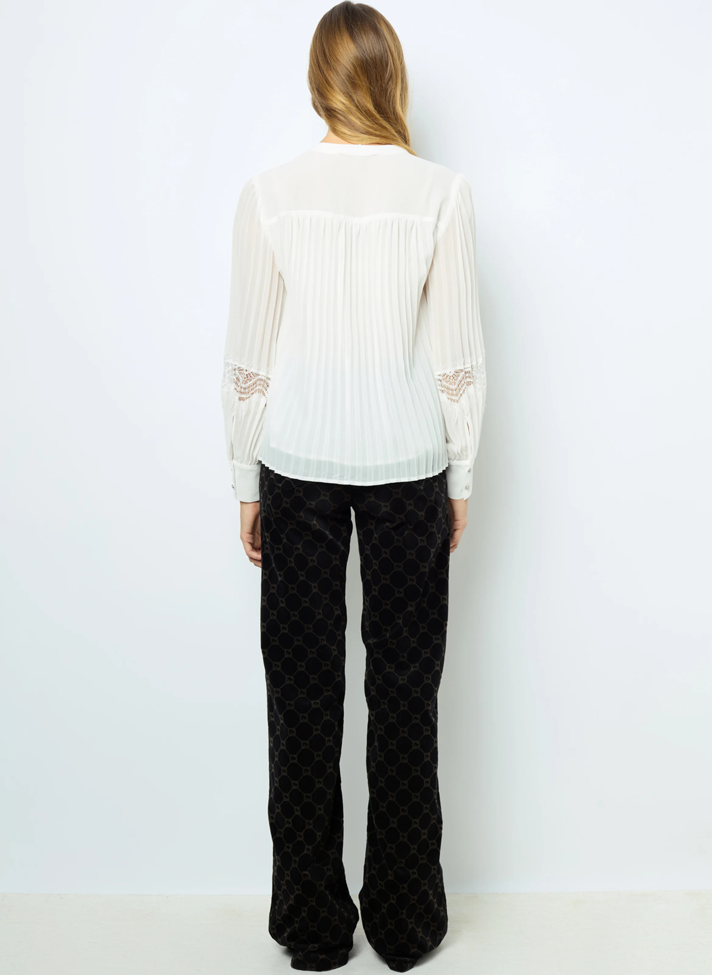 BELLINE - Chemise droite plissée à broderies | Blanc
