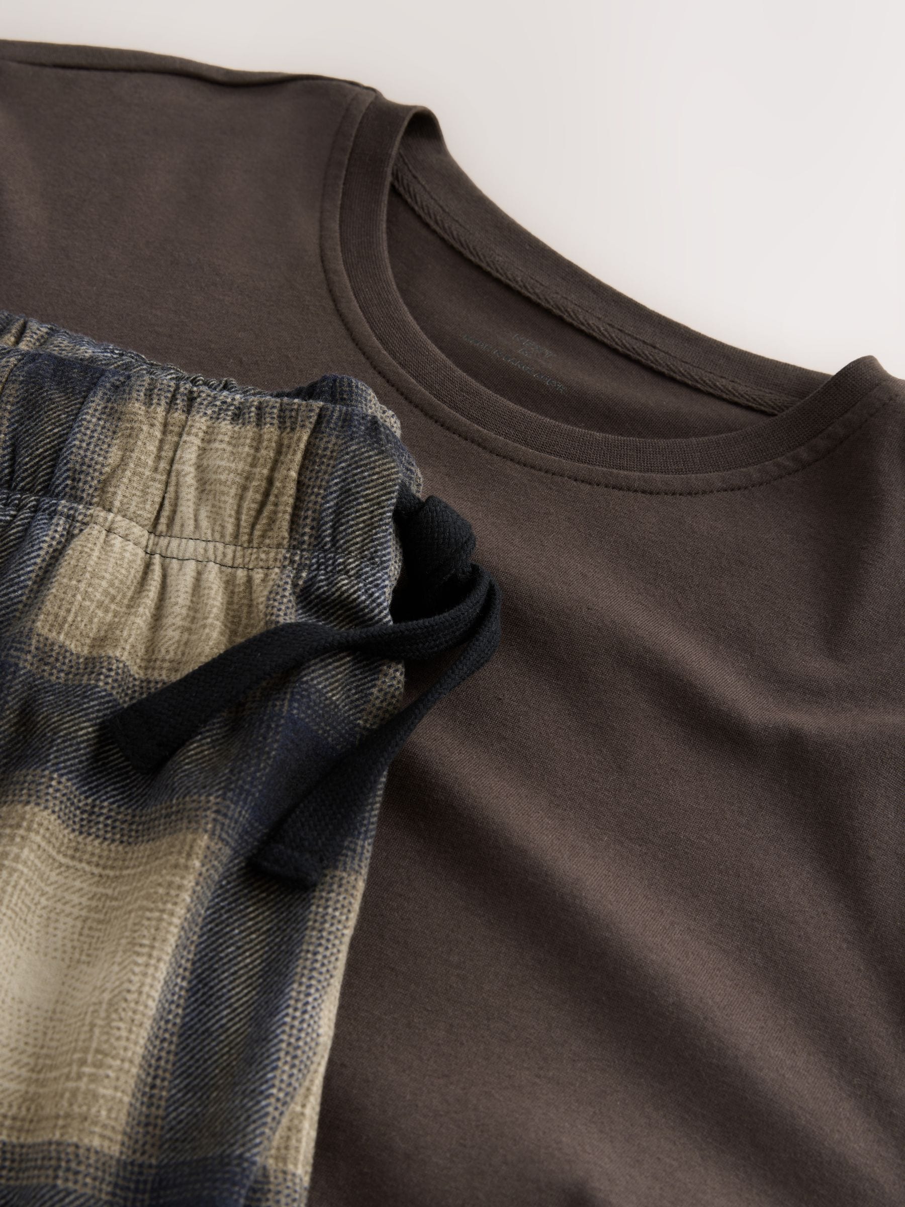 Neutraal/bruin - Ruit Motionflex behaaglijke pyjama met lange mouwen en boorden