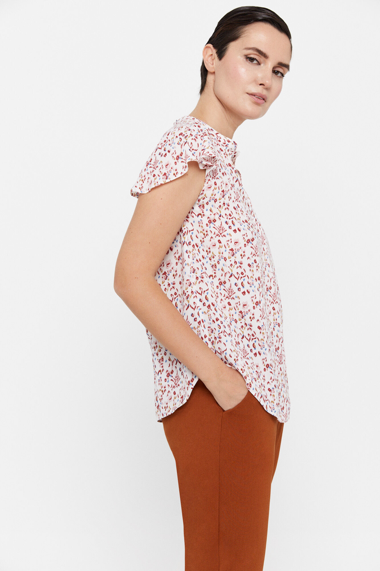 Blusa com mangas franzidas - Estampa cinza