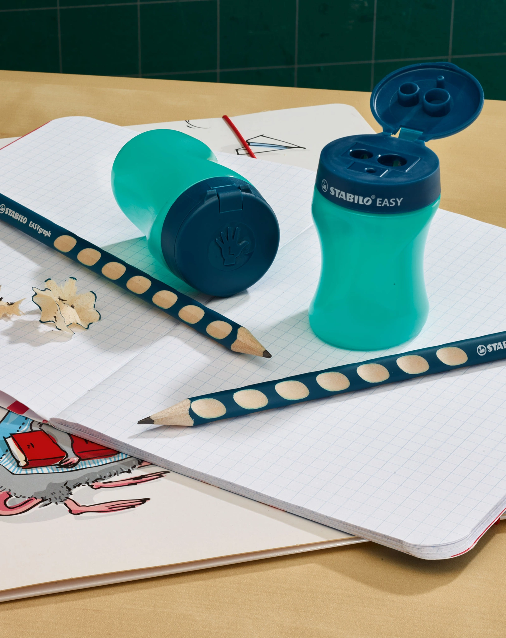 Anspitzer STABILO® EASYsharpener 3in1 ergonomisch für Rechtshänder in petrol