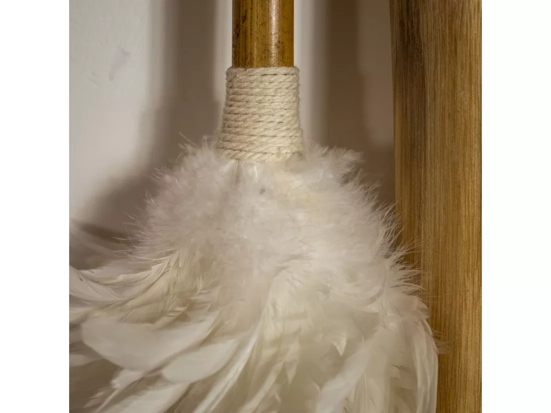 Now's Home - Plumeau Blanc Decoratif En Bambou Et Plumes 25x28x44 Cm Kemoa