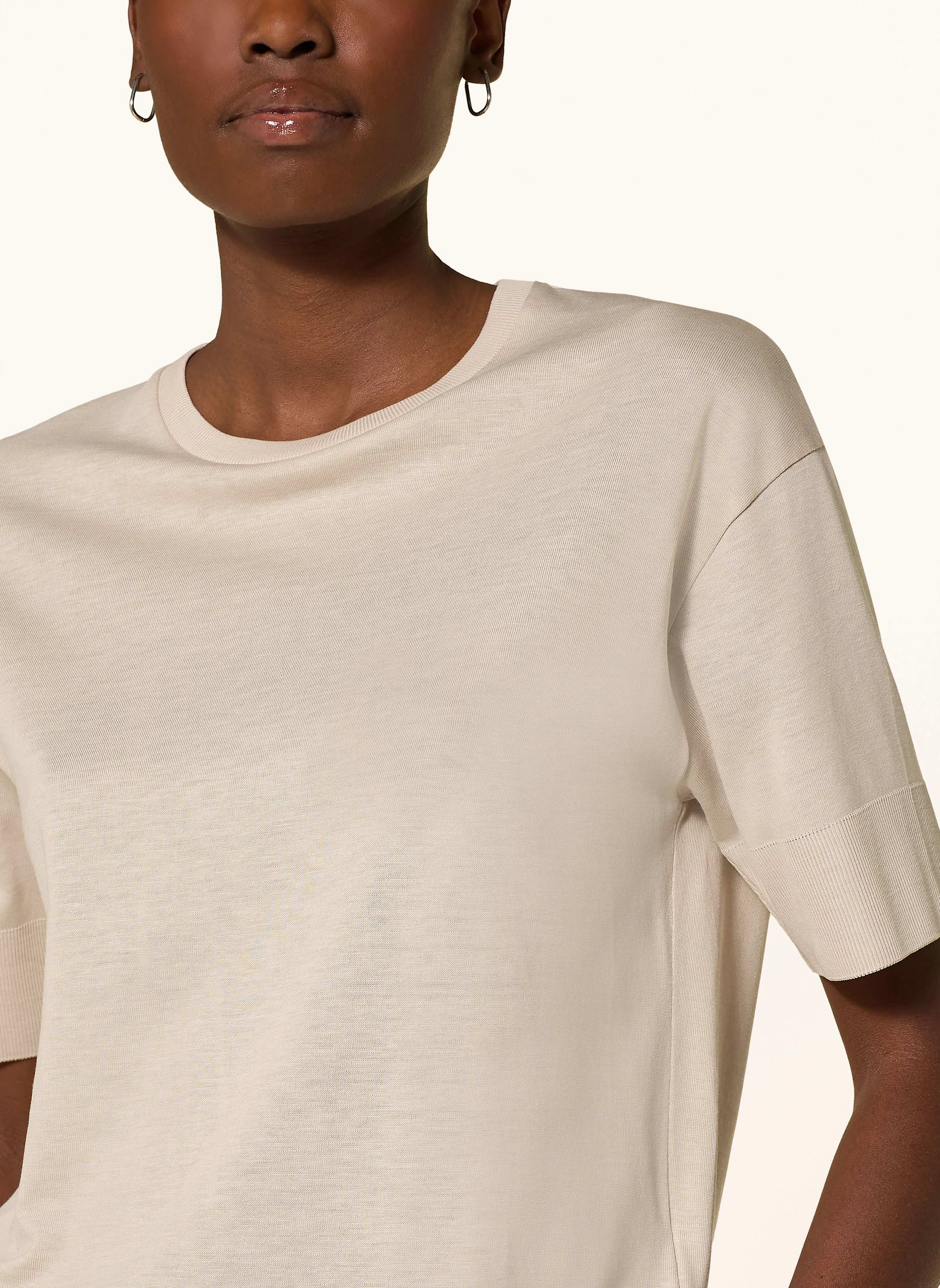 windsor. T-Shirt