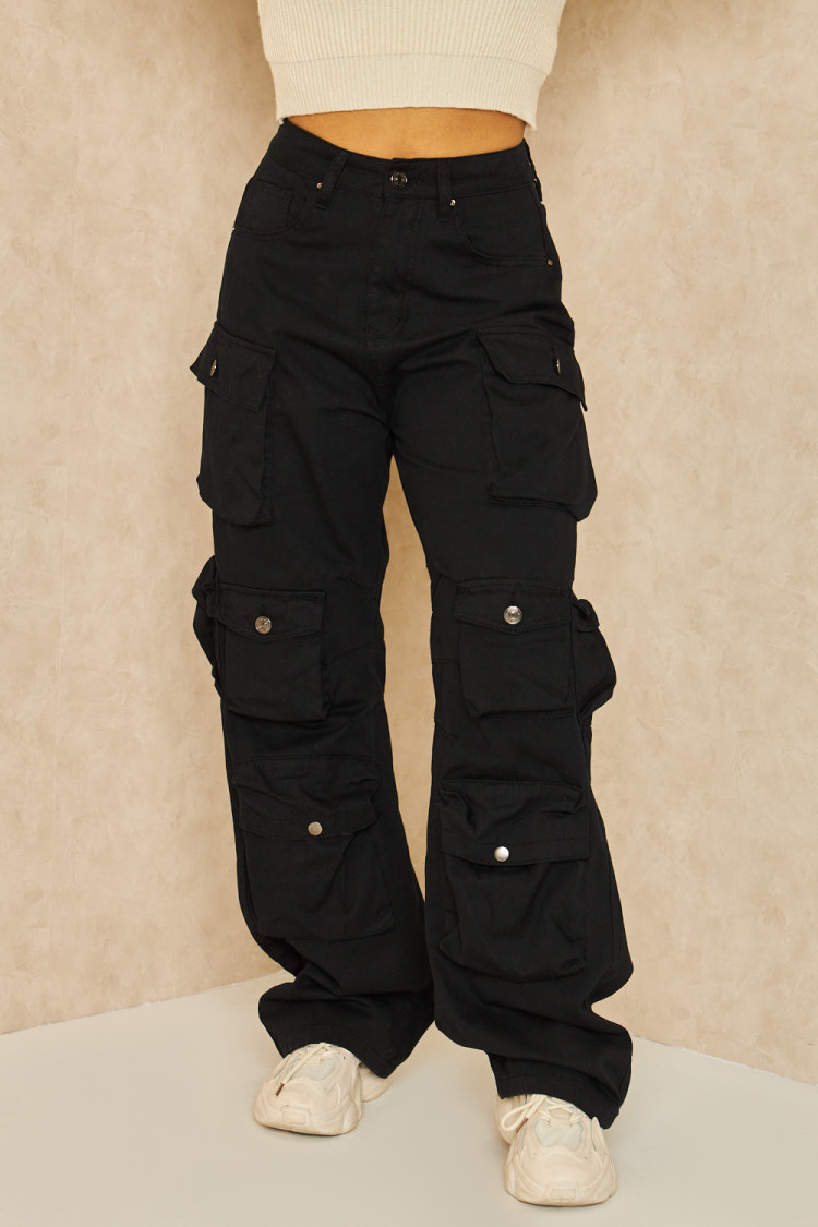 Jeans large à multiples poches cargo noir