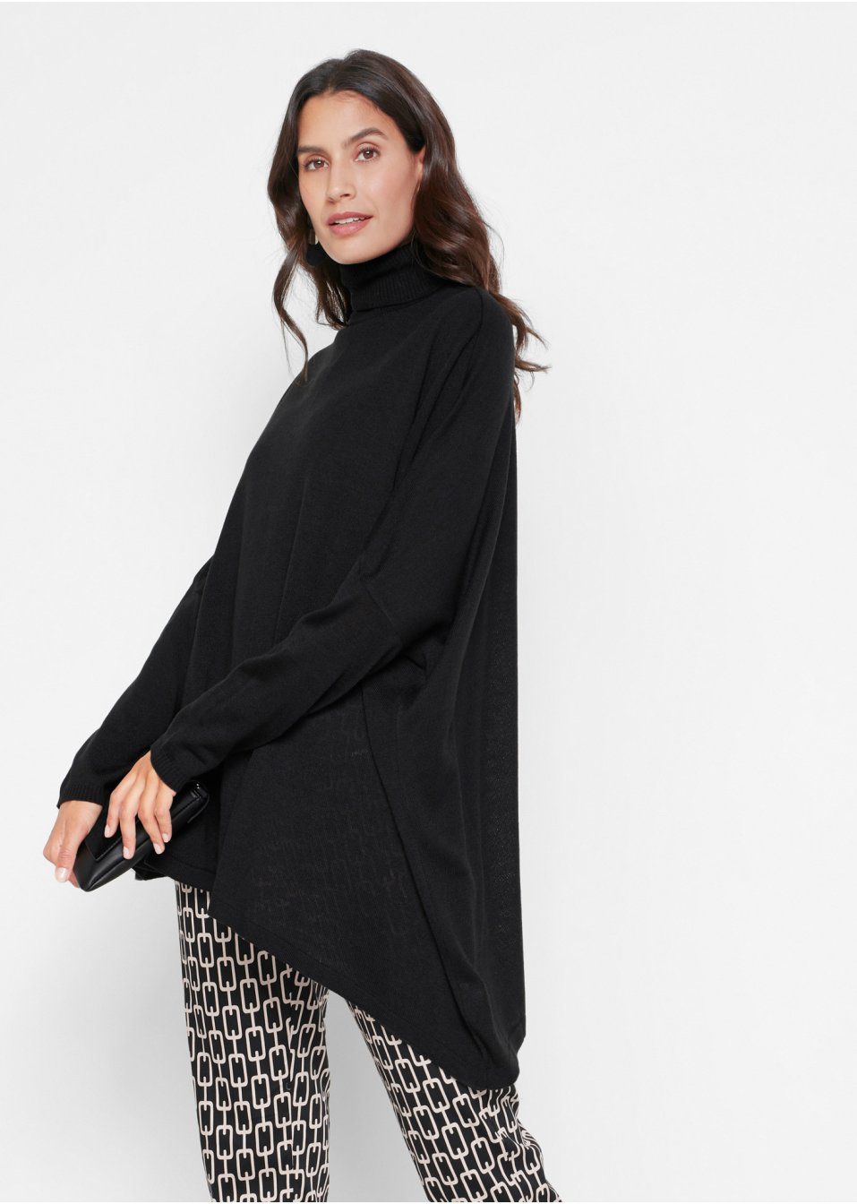 Pull-poncho oversize de coupe asymétrique