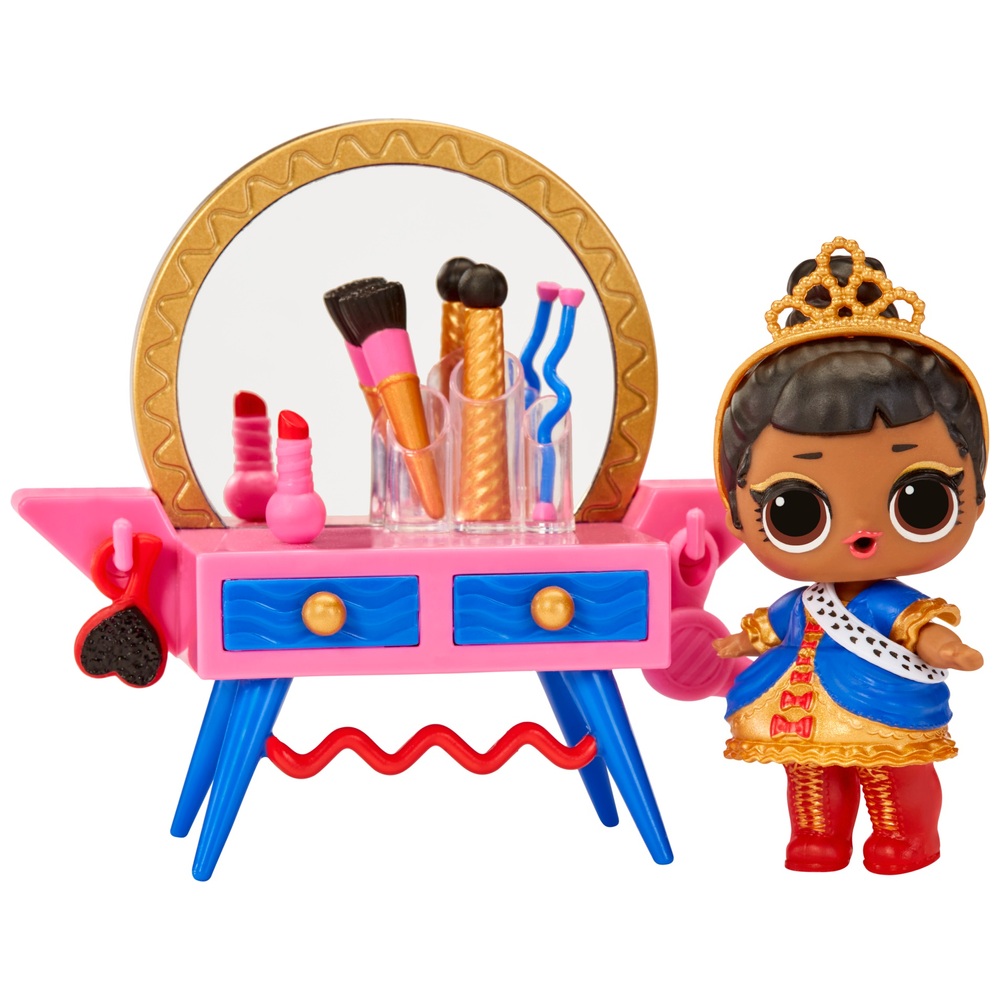 LOL Surprise! Möbel-Schönheitskabinen-Spielset mit Ihrer Majestät Puppe und 8 Überraschungen