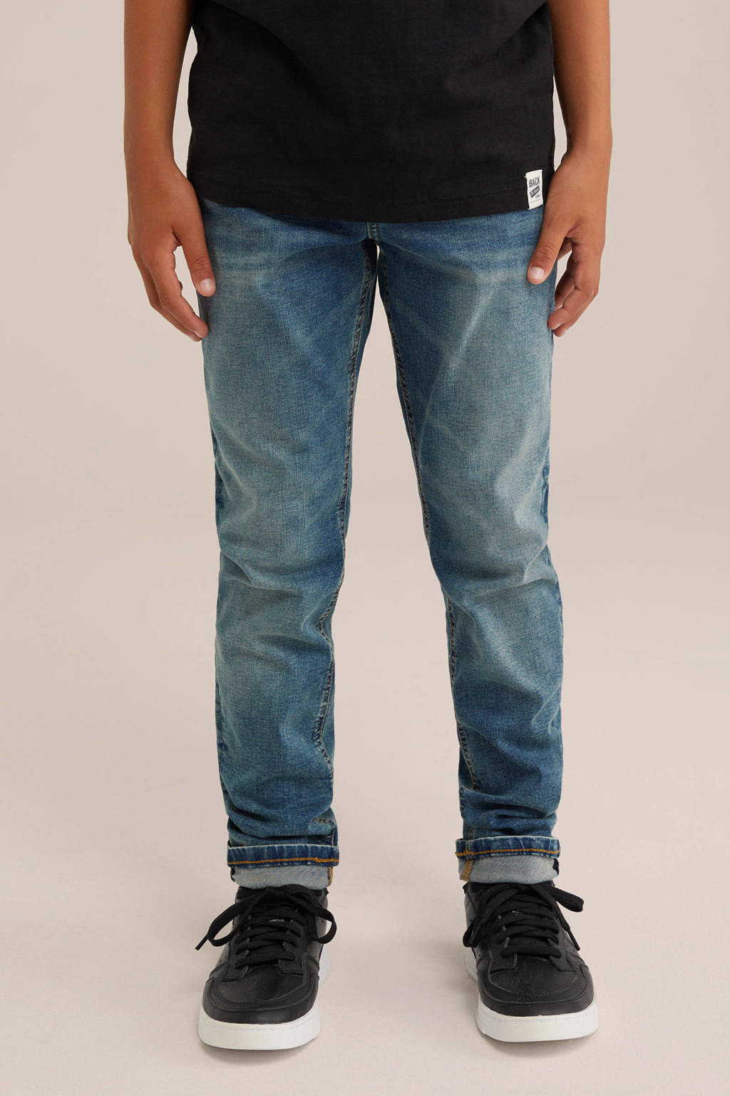 WE Fashion tapered fit jeans bright blue denim