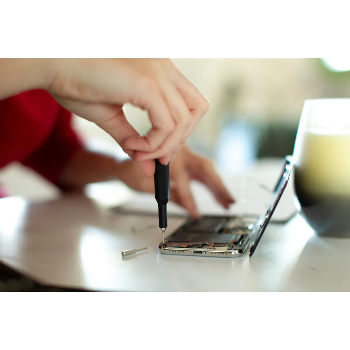 iFixIt Pro Tech GO verktøysett for mobilreparasjon