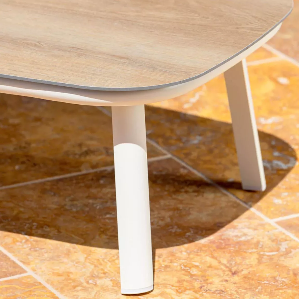 Table basse de jardin carrée aluminium Amalfi Blanc