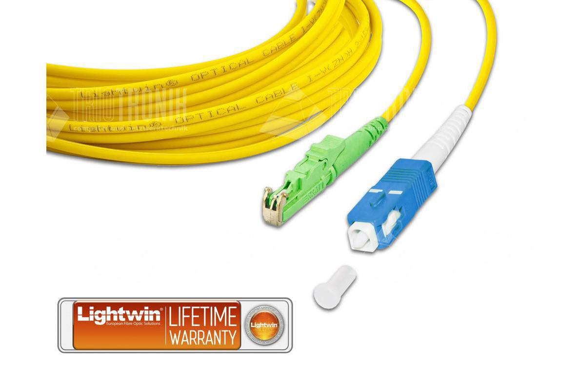 LWL-Patchkabel SM E2000/APC – SC, OS2, Simplex, 0.5 mSinglemode E2000/APC-SC Simplex OS2 0.5 m