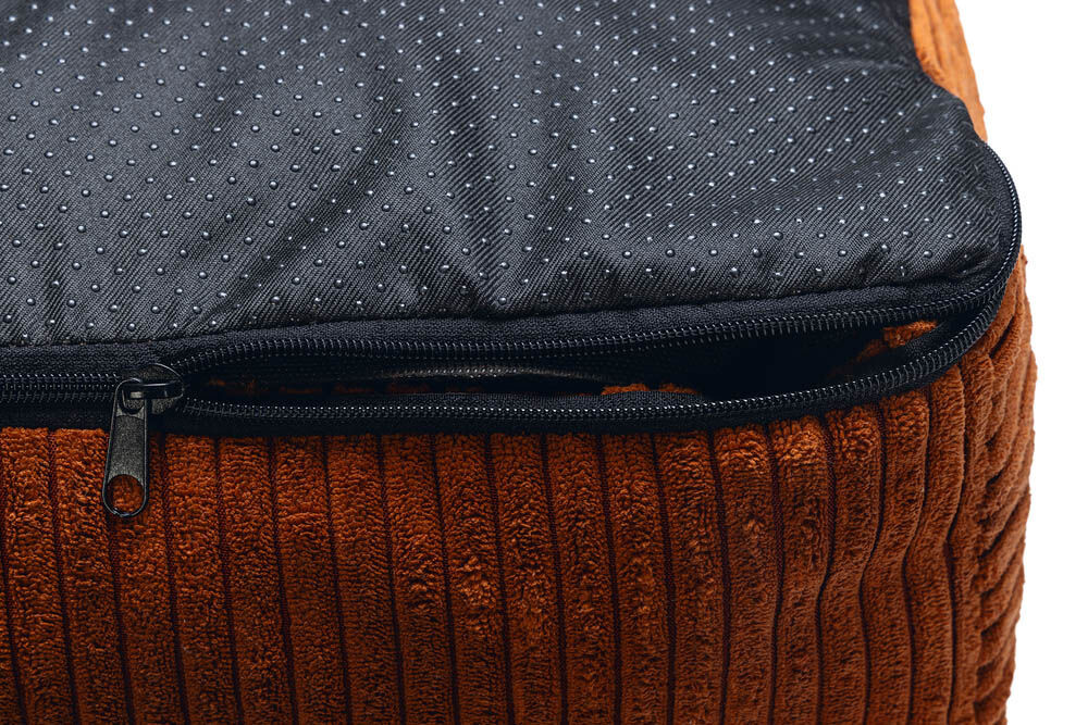 Designed by Lotte Ribbed - Hondenkussen - Terracotta - 15x70x100 cm - M