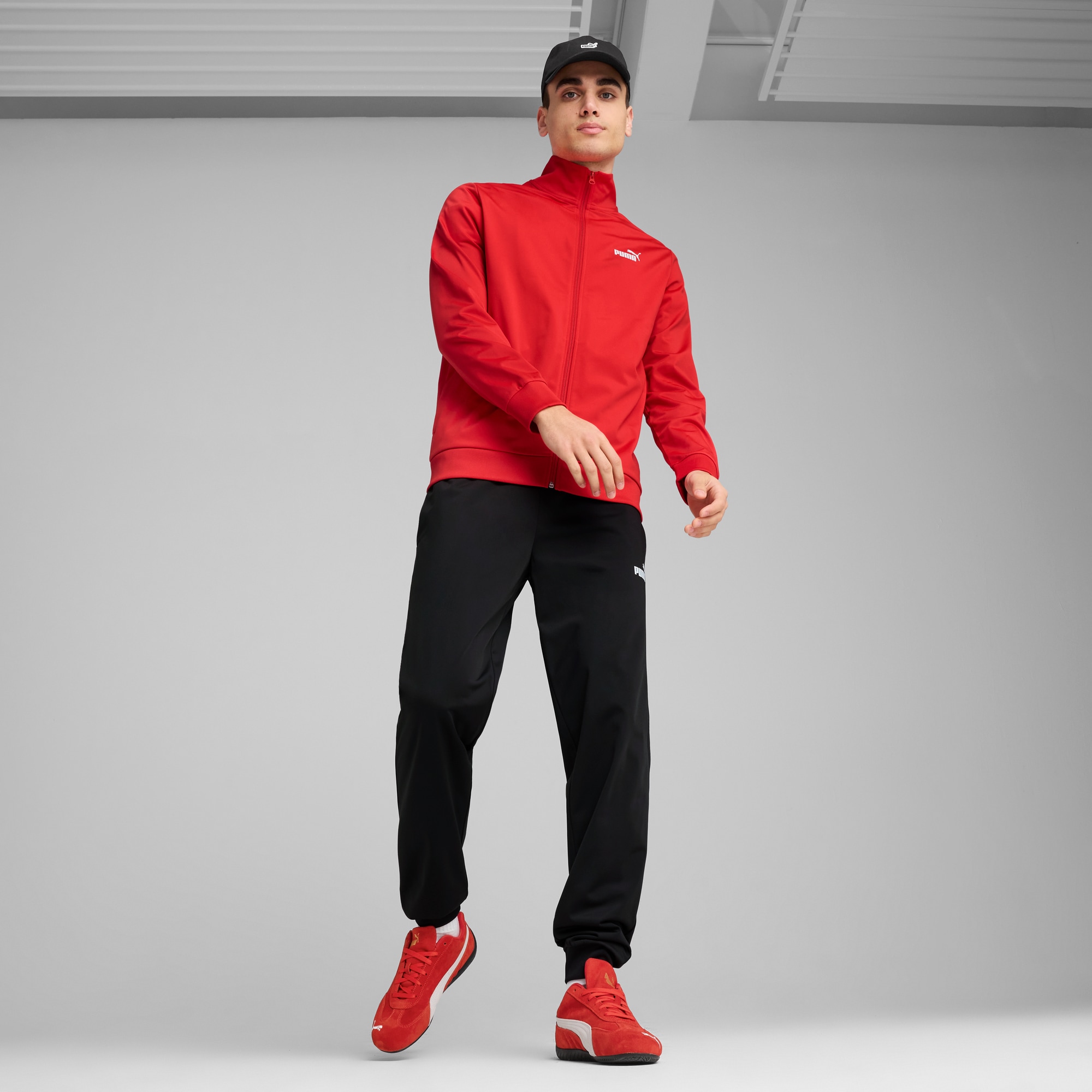 PUMA Trainingsanzug »ESS POLY SUIT CL« 2 Stk. tlg. Sportanzug im Casual Style