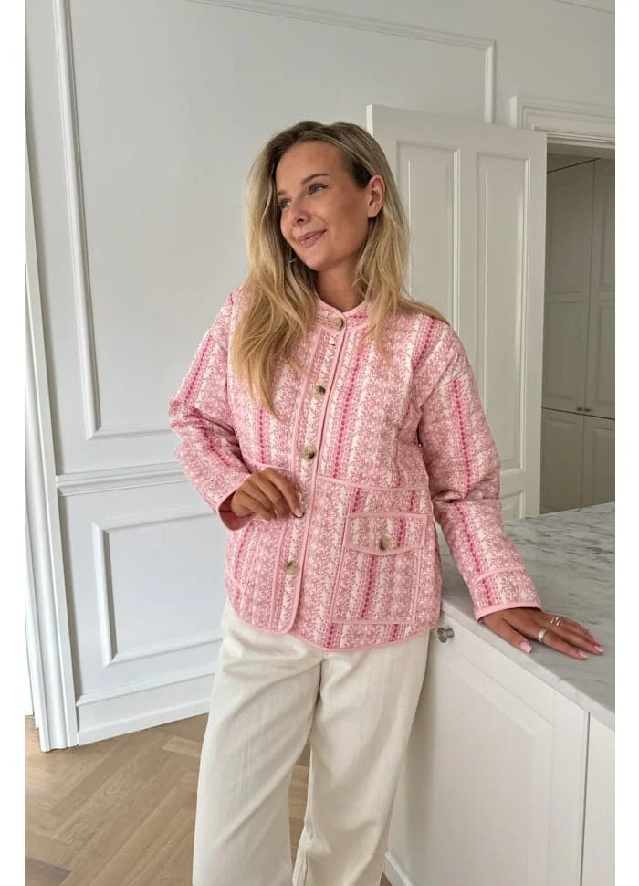 BYIC Emmyic Quilted Jacket pfp pink flower print