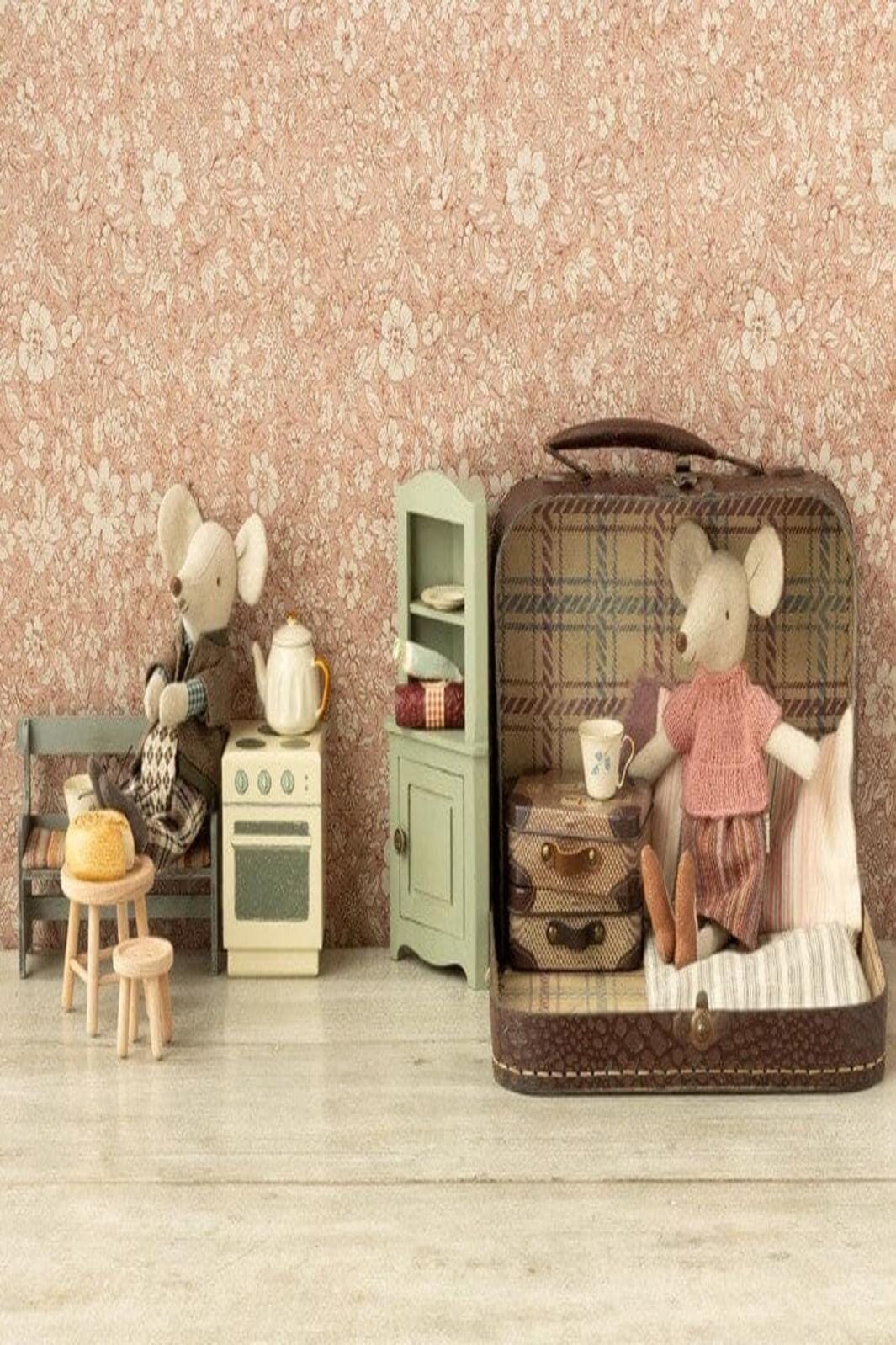 Maileg Jacket, Pants And Tie In Suitcase, Grandpa Mouse