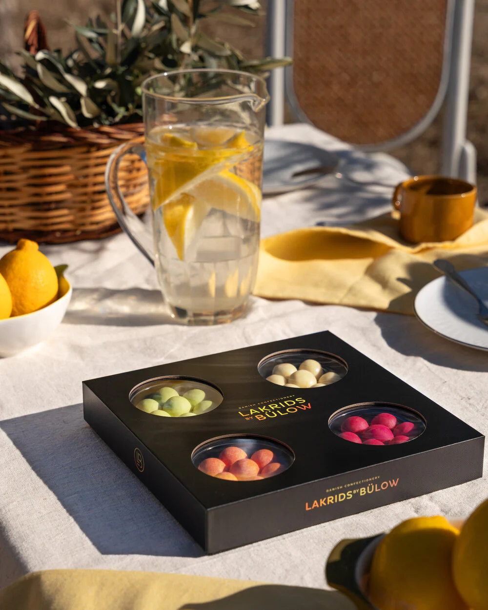Lakrids by Bülow  Small Selection Box fruit